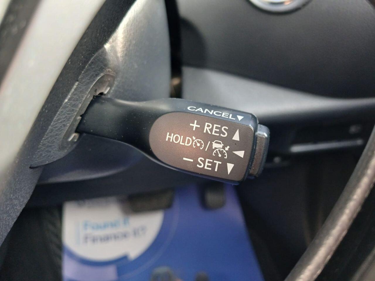 Toyota C-HR view 44
