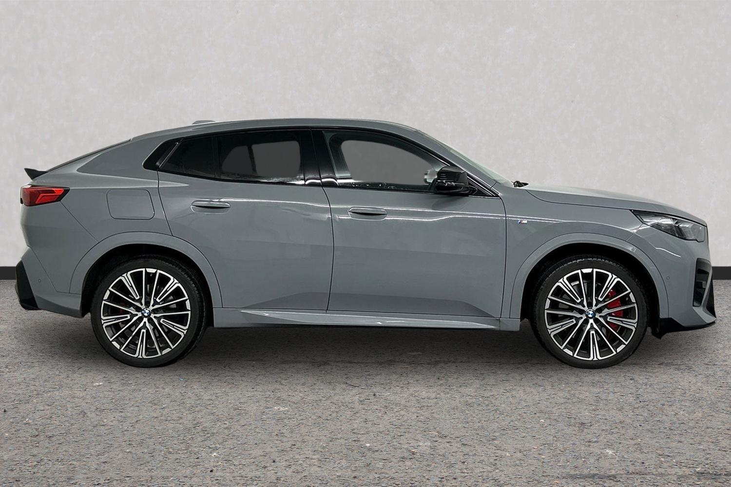 BMW X2 view 3