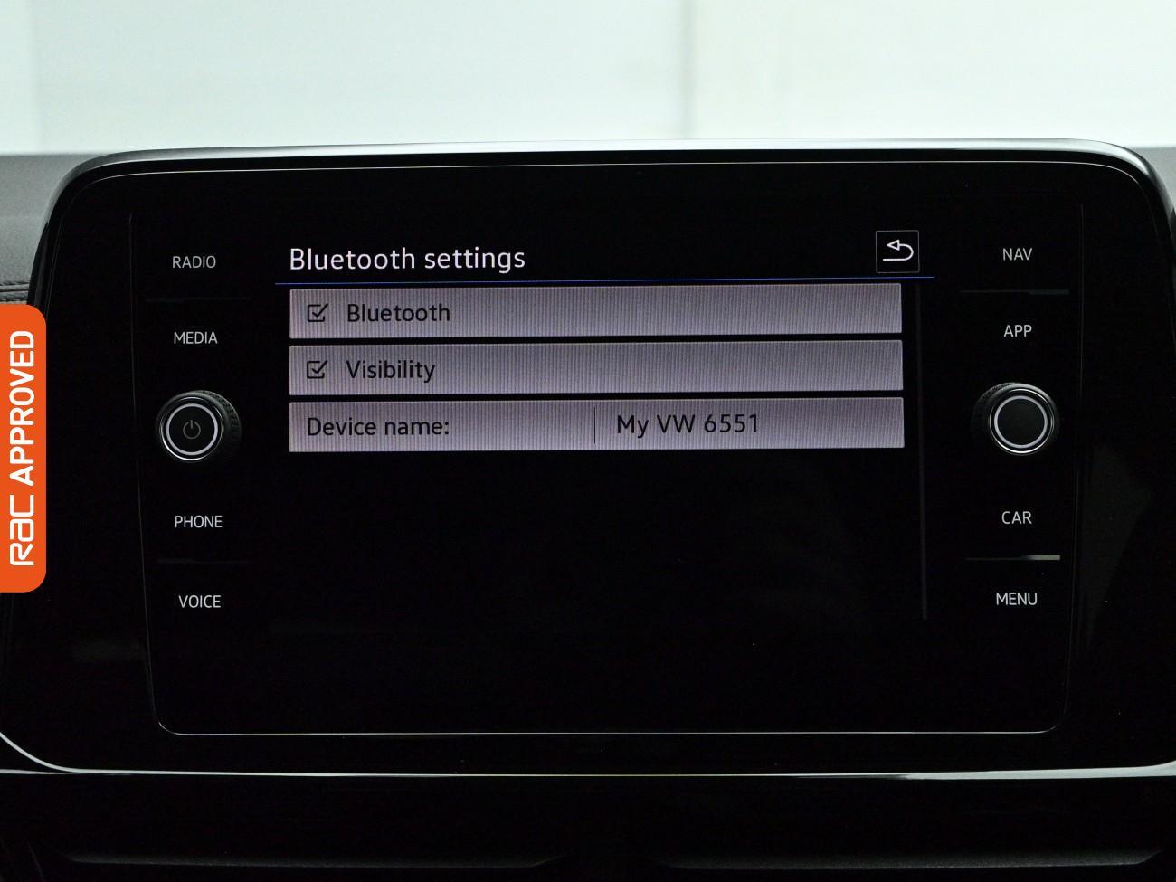 Volkswagen T-Roc view 15