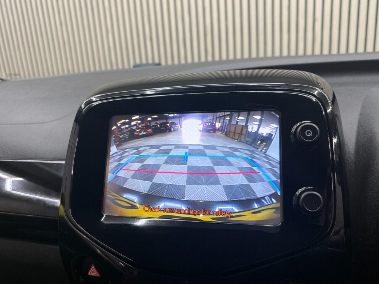 Toyota Aygo view 18