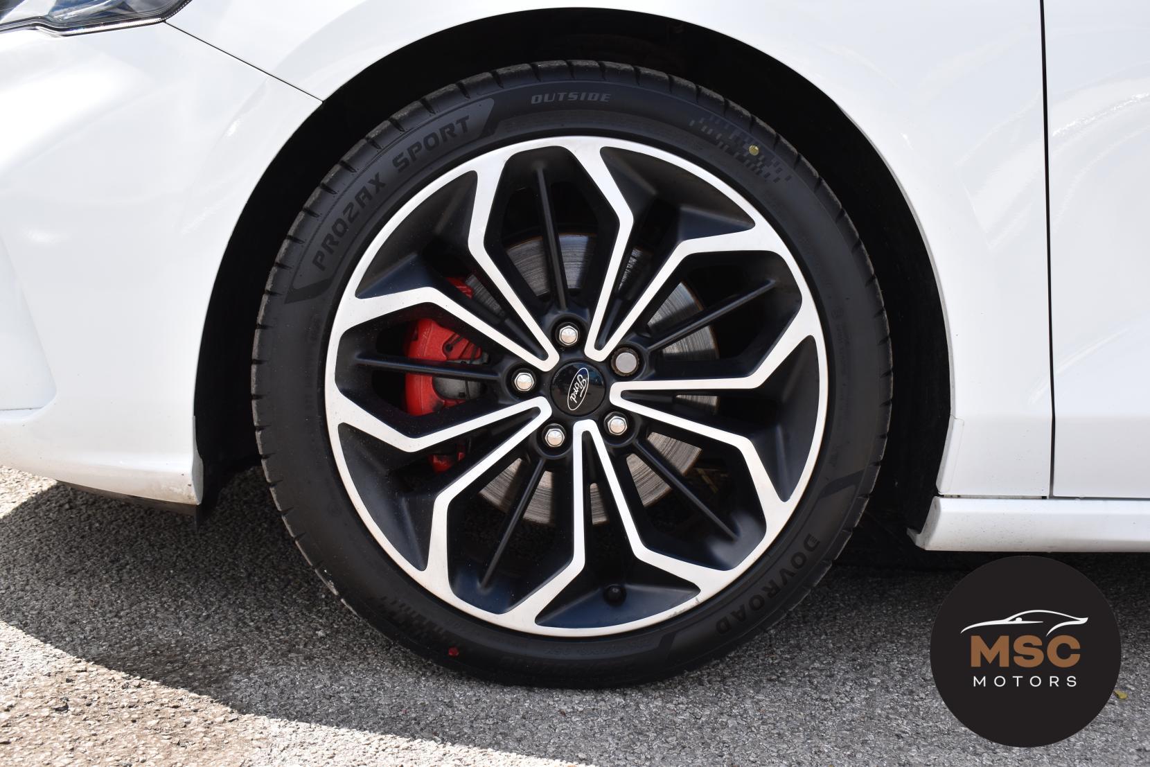 Ford Focus view 28