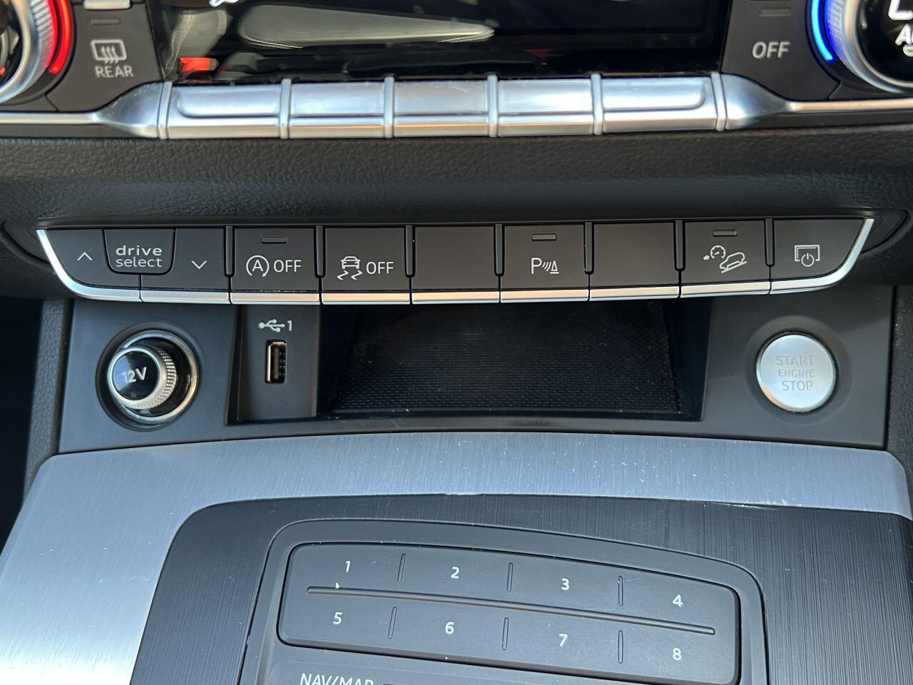 Audi Q5 view 40