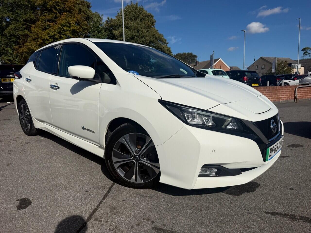 Nissan Leaf view 9
