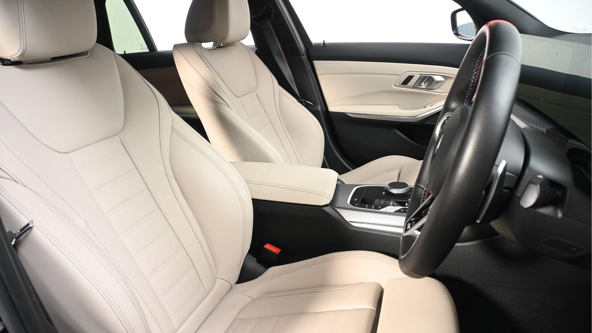 BMW 3 Series view 11