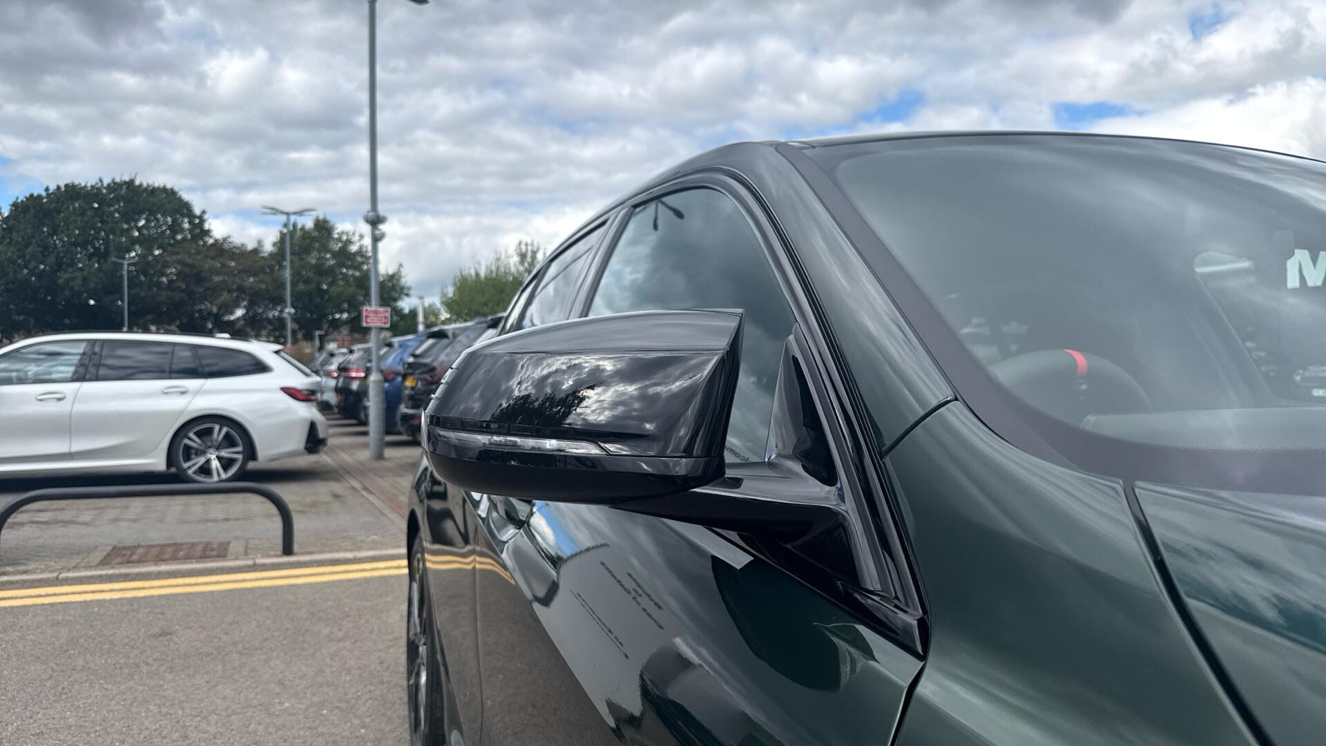 BMW 1 Series view 32