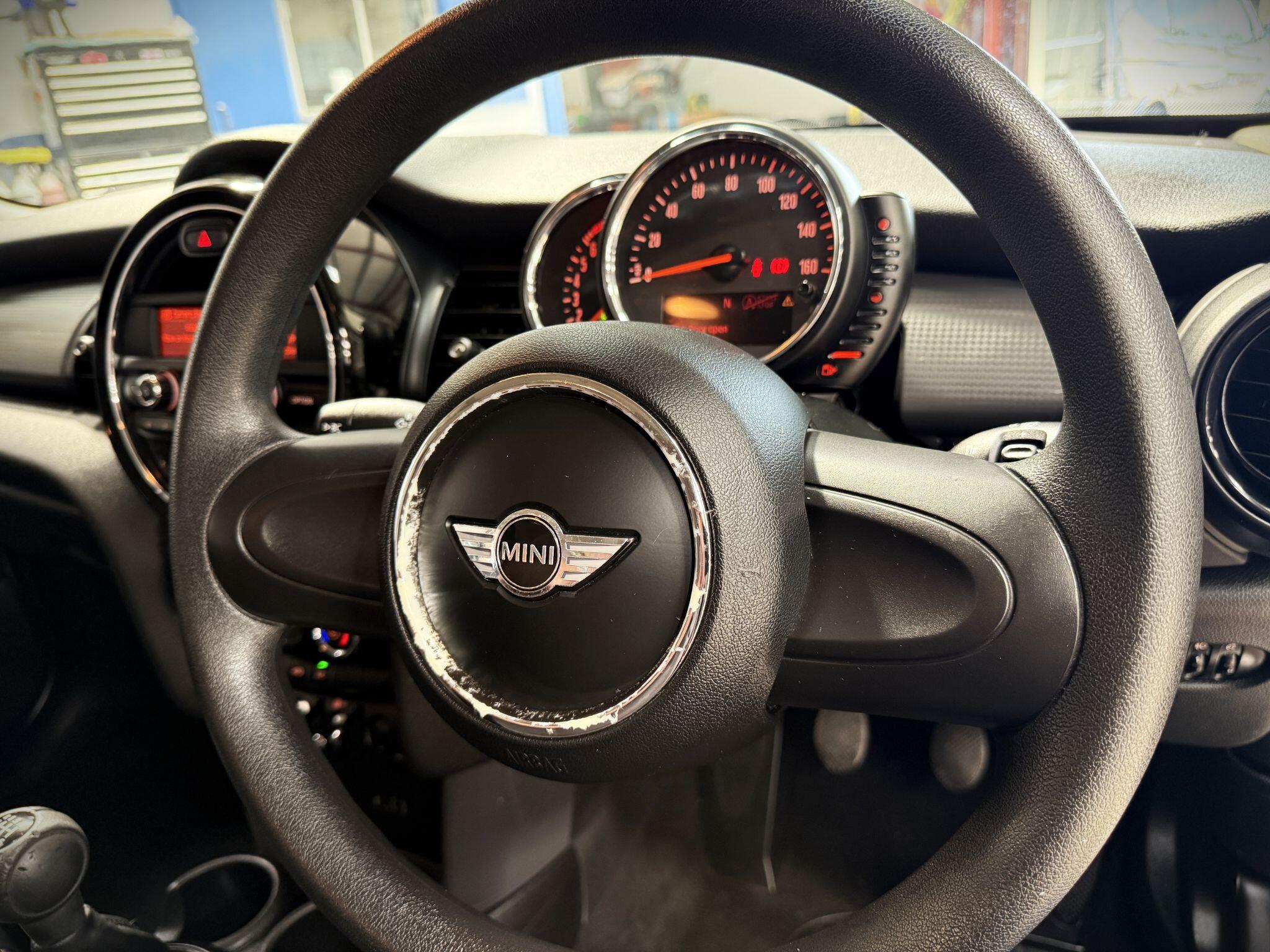 Mini Cooper view 6