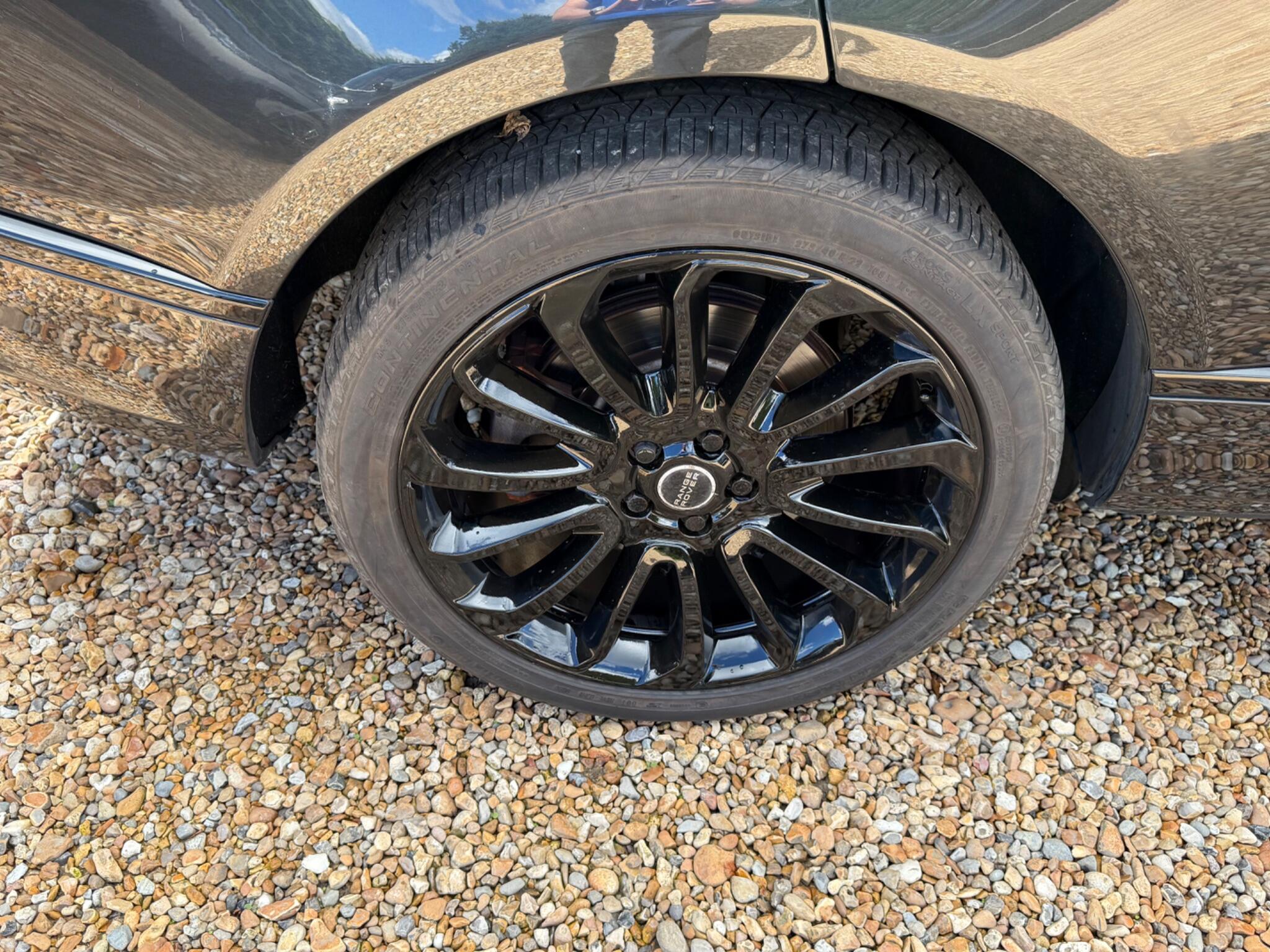 Land Rover Range Rover view 19