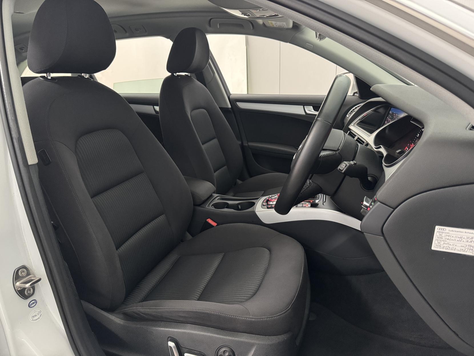 Audi A4 Avant view 72