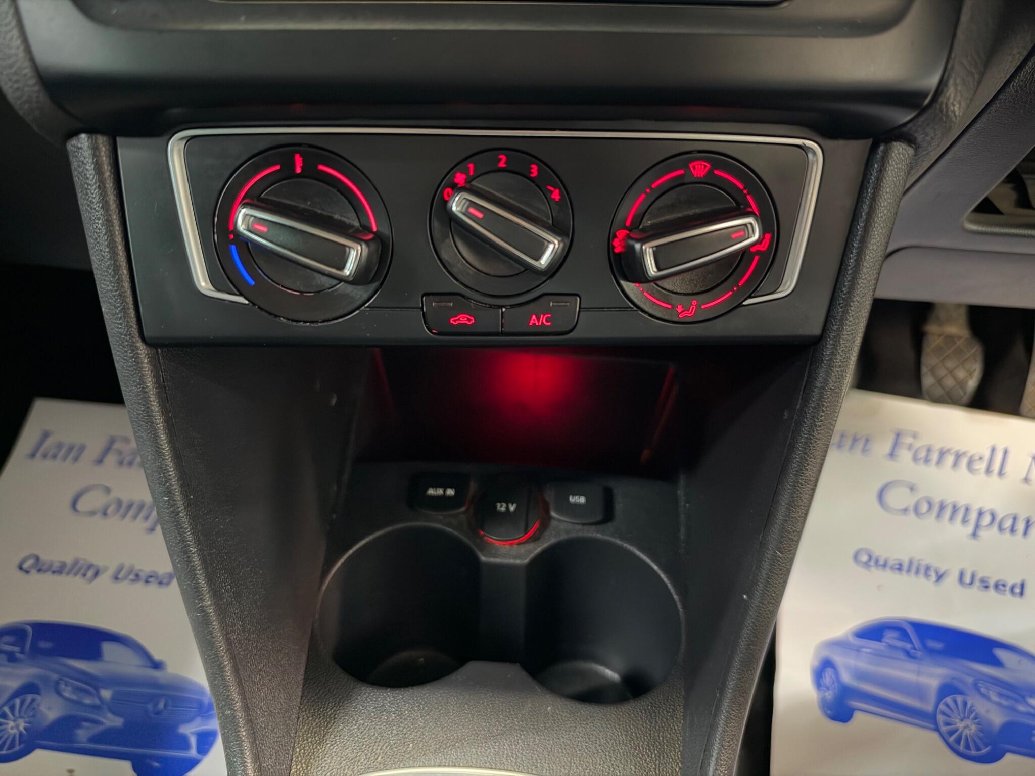 Volkswagen Polo view 32