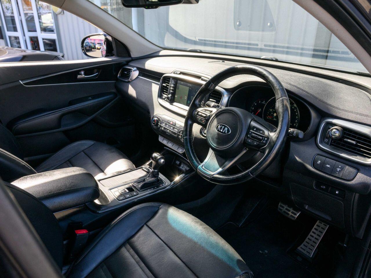Kia Sorento view 15