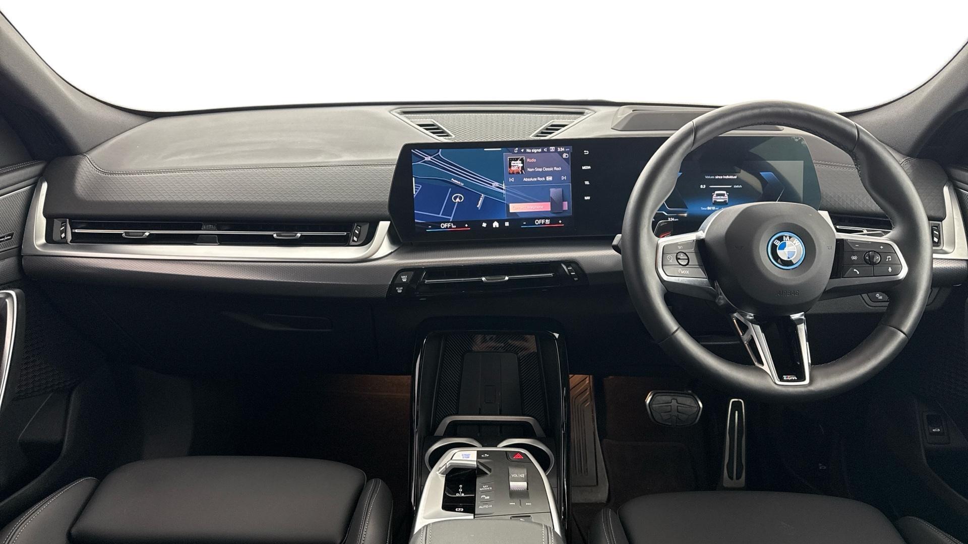 BMW Ix2 view 4