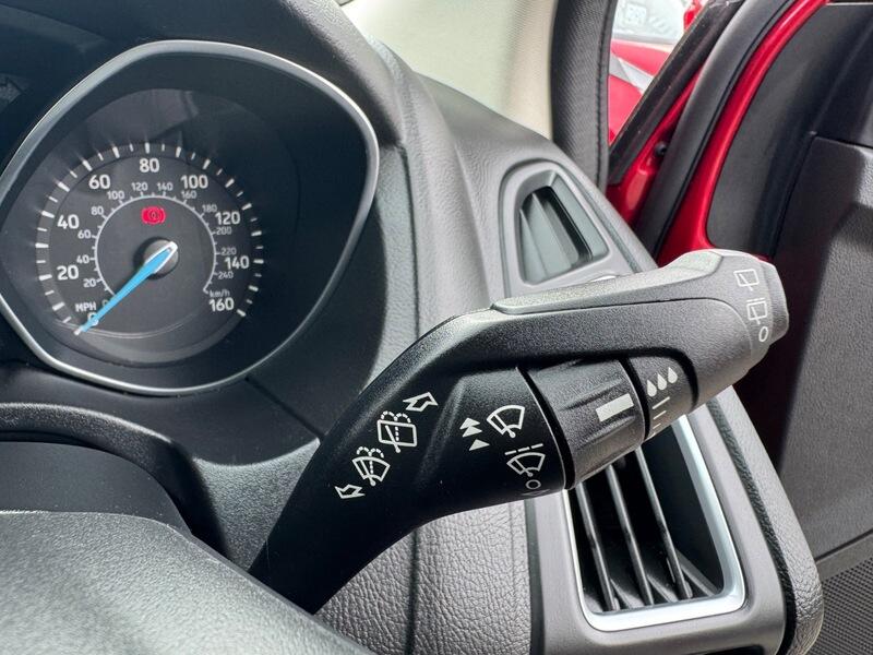 Ford Focus view 38