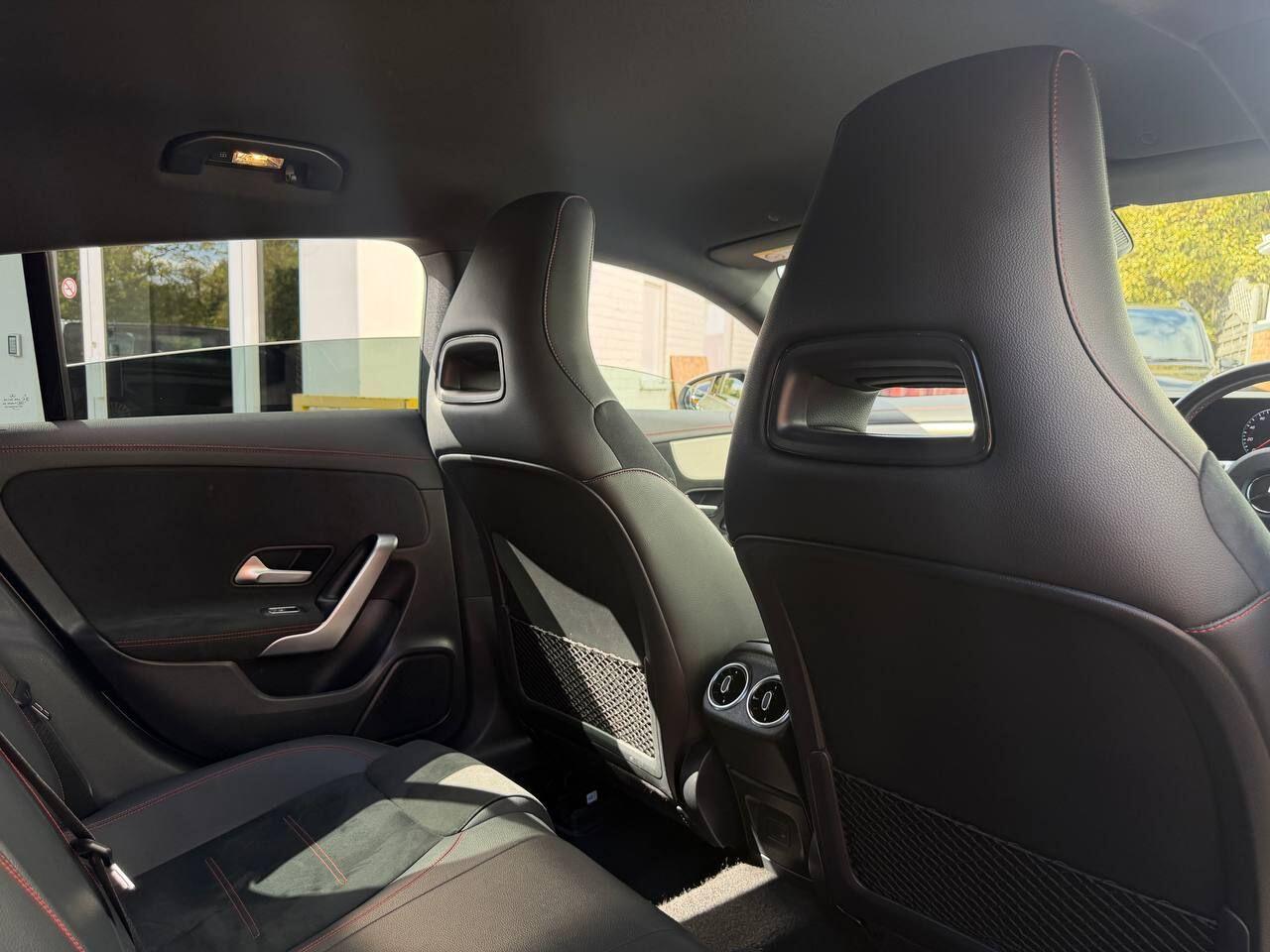 Mercedes-Benz Cla view 14