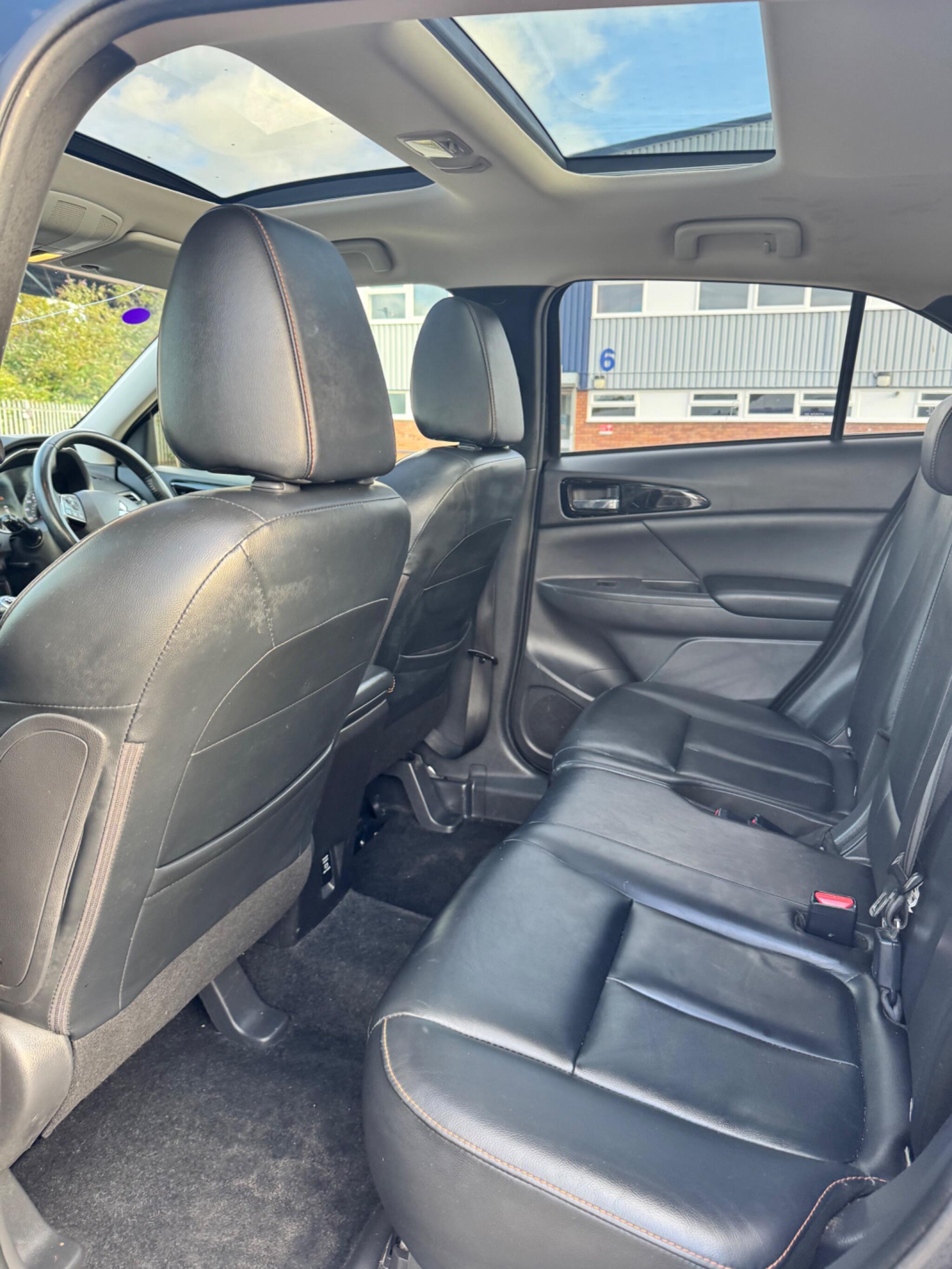 Mitsubishi Eclipse Cross view 28
