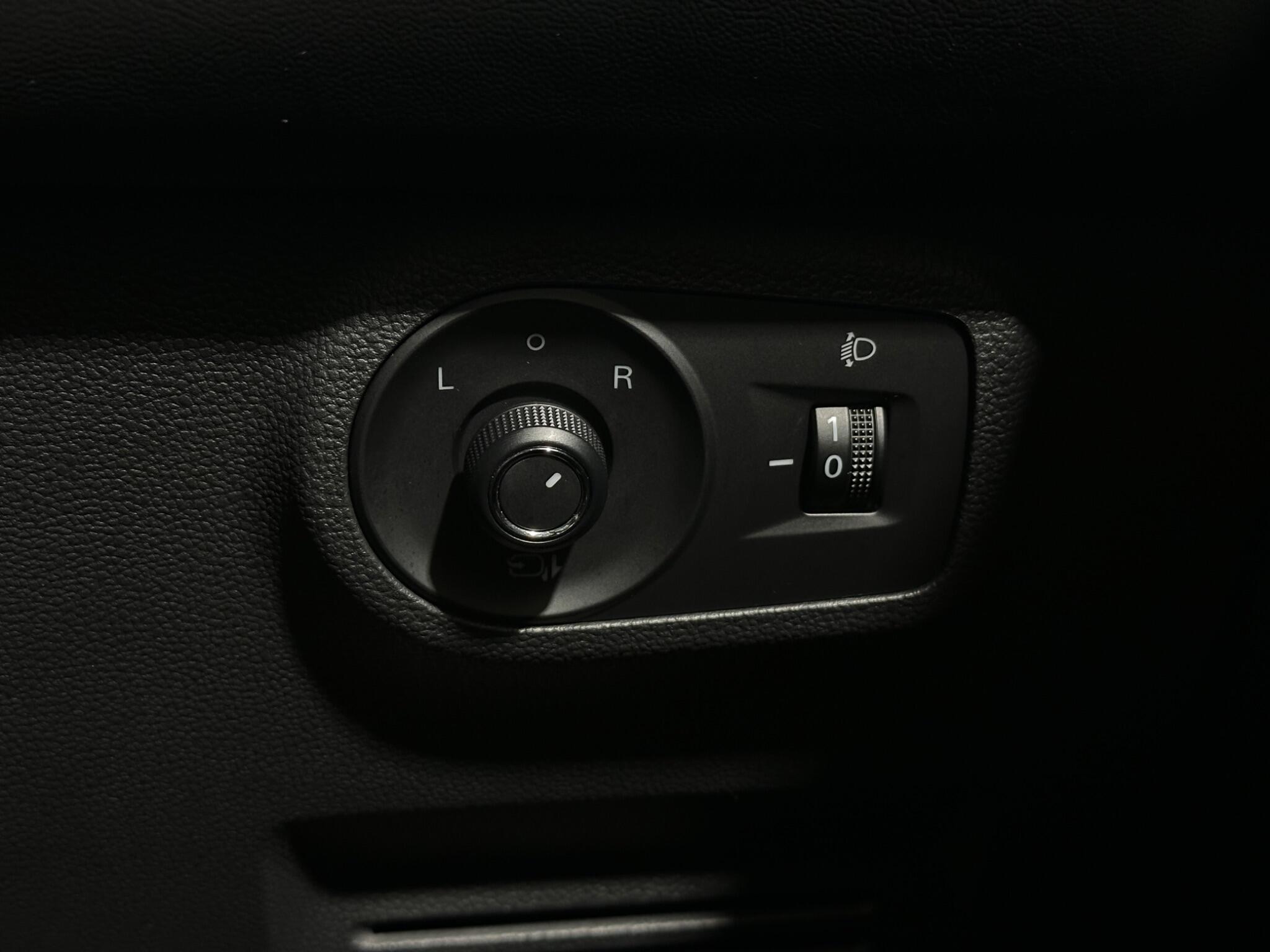 MG ZS view 18