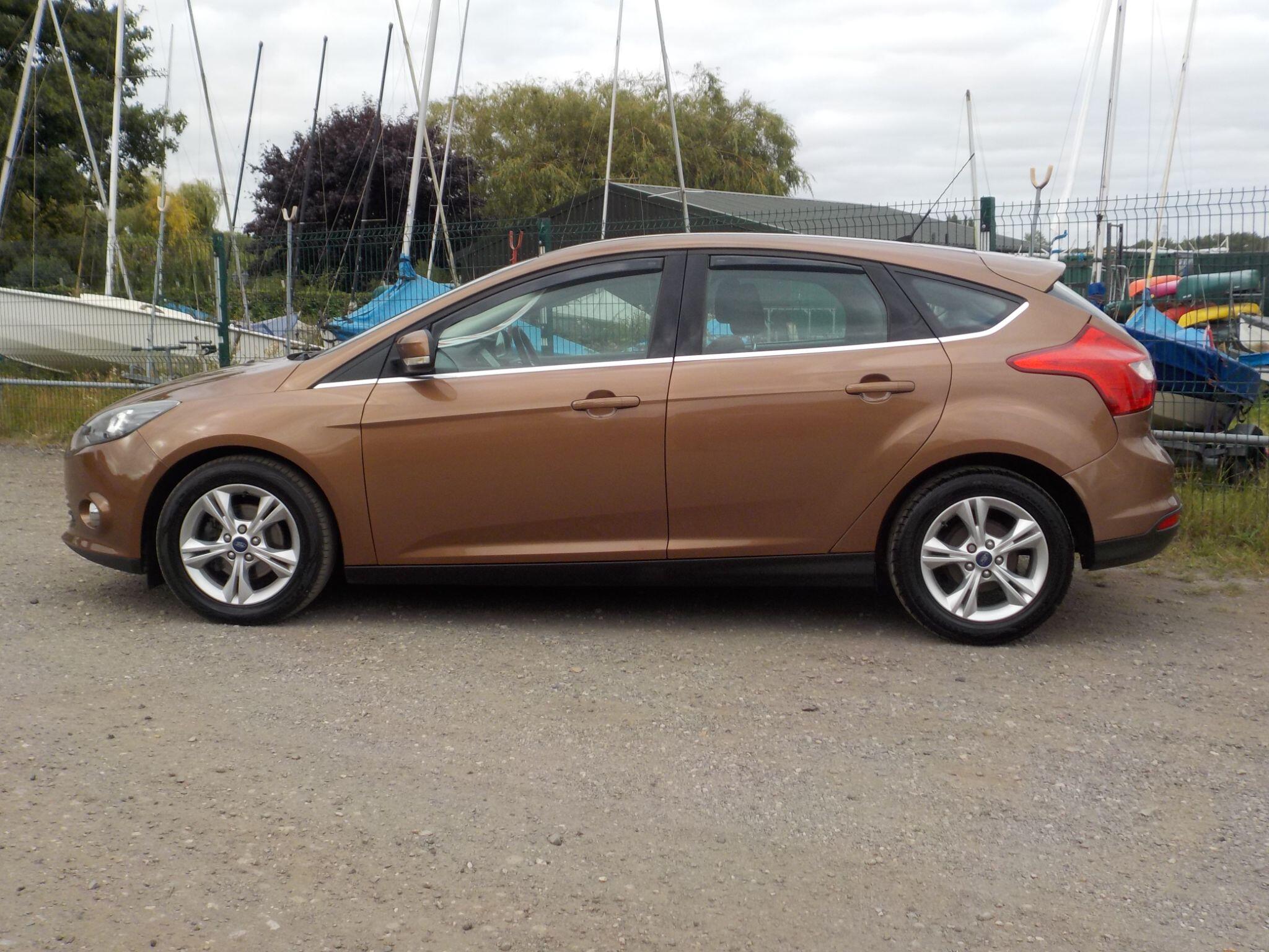 Ford Focus 1.6 TDCi Zetec Euro 5 (s/s) 5dr