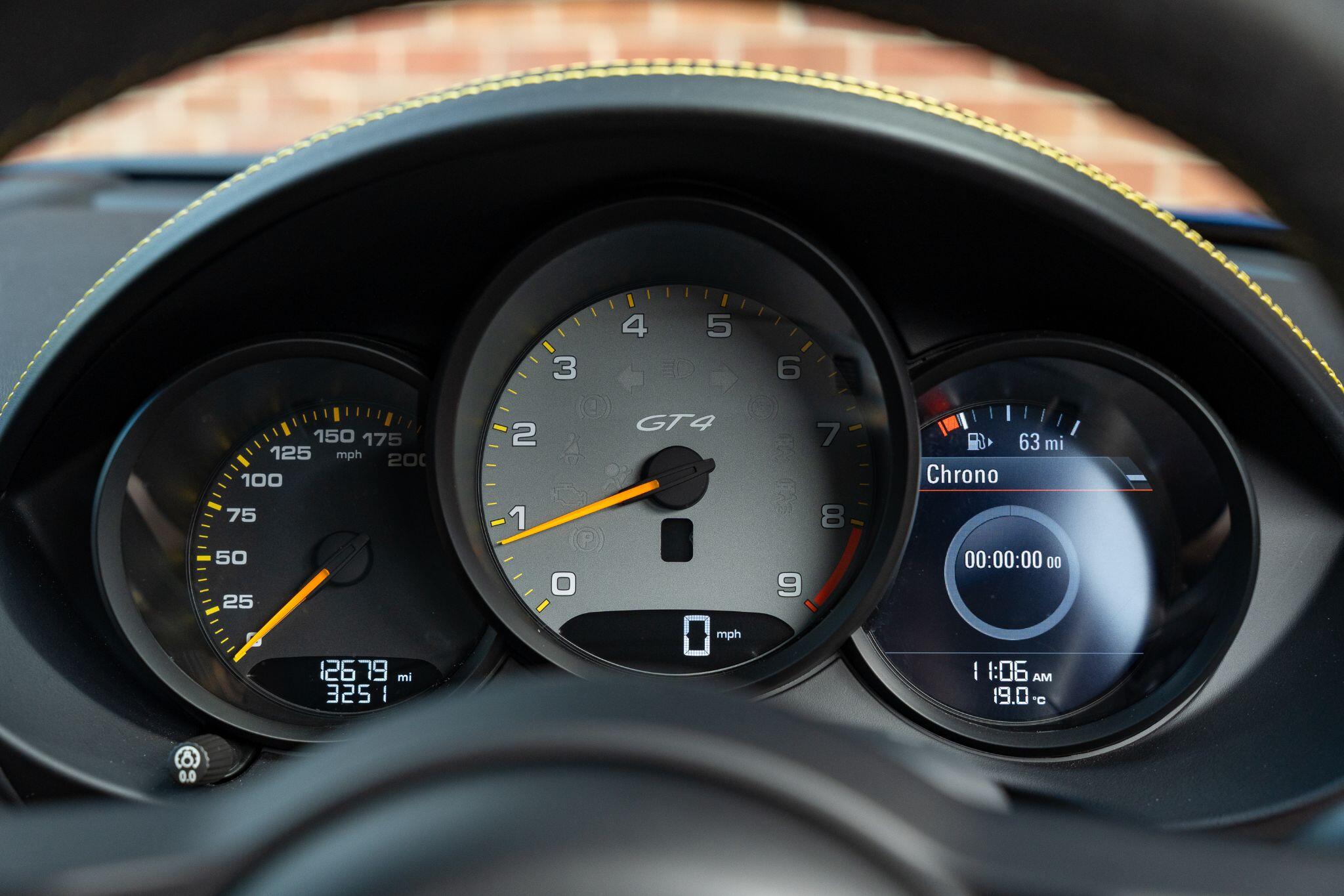 Porsche Cayman view 21