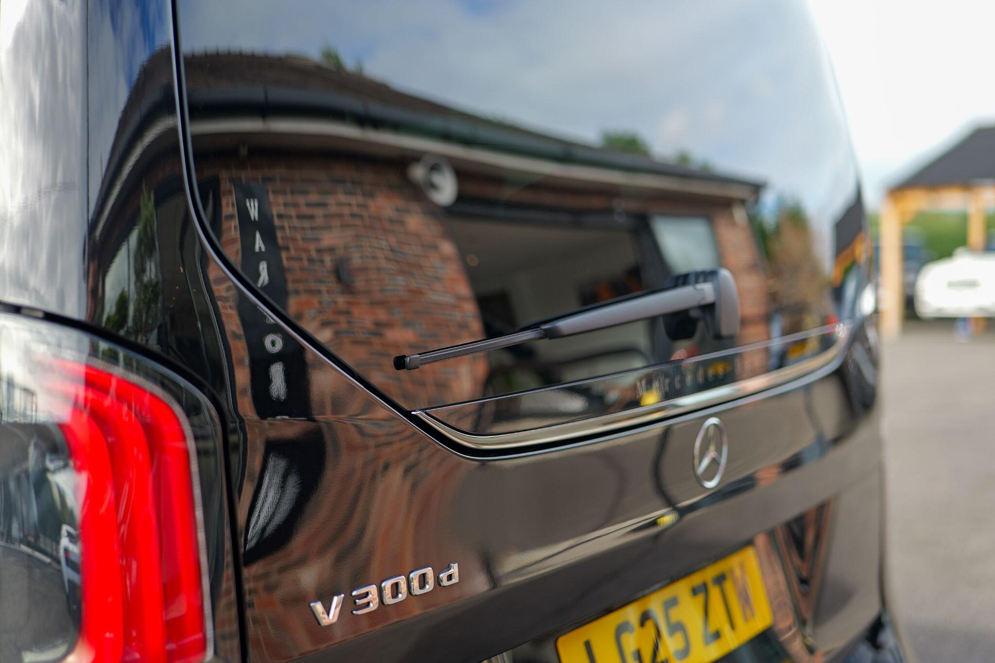 Mercedes-Benz V Class view 12