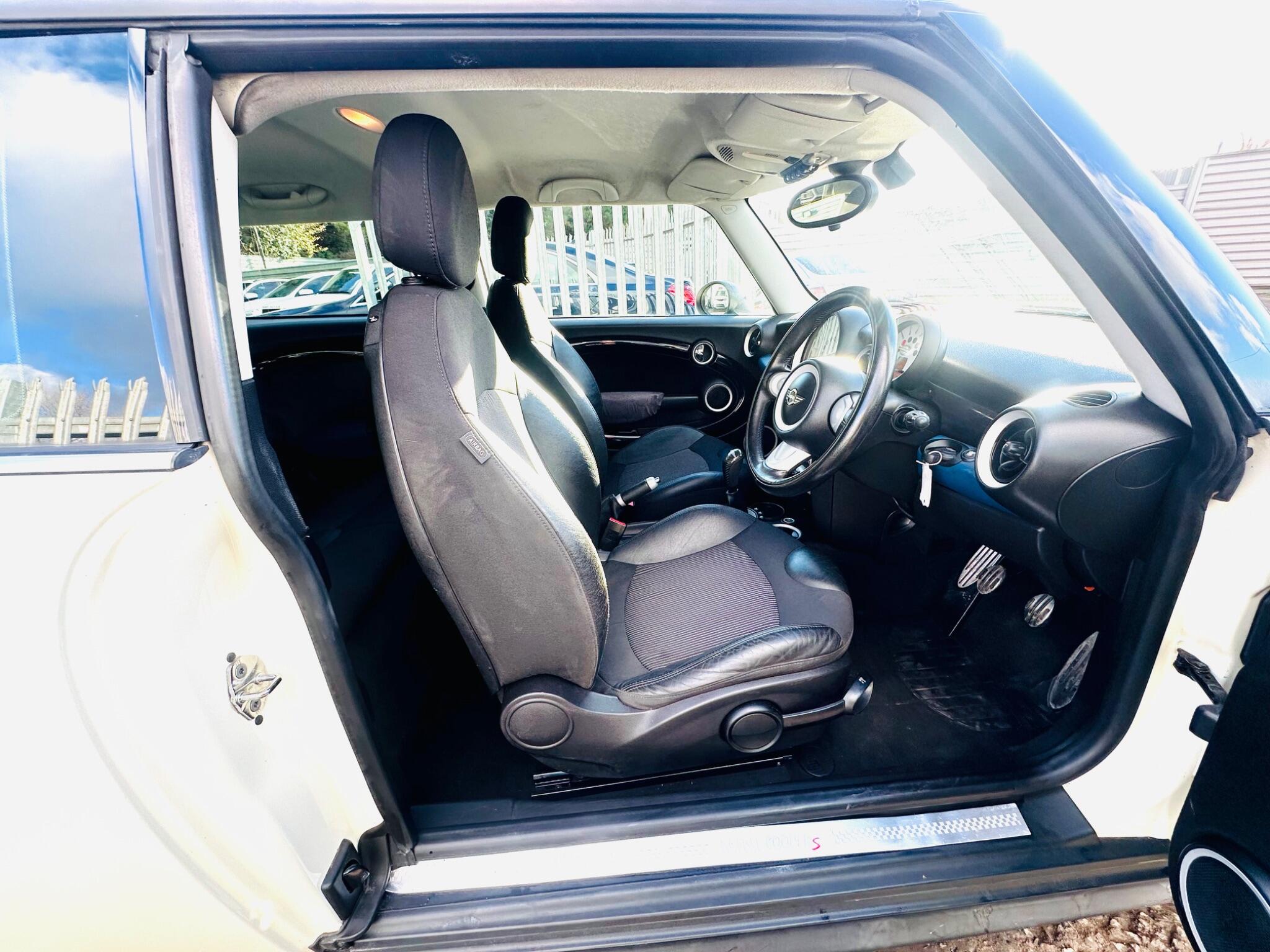 Mini Clubman view 17
