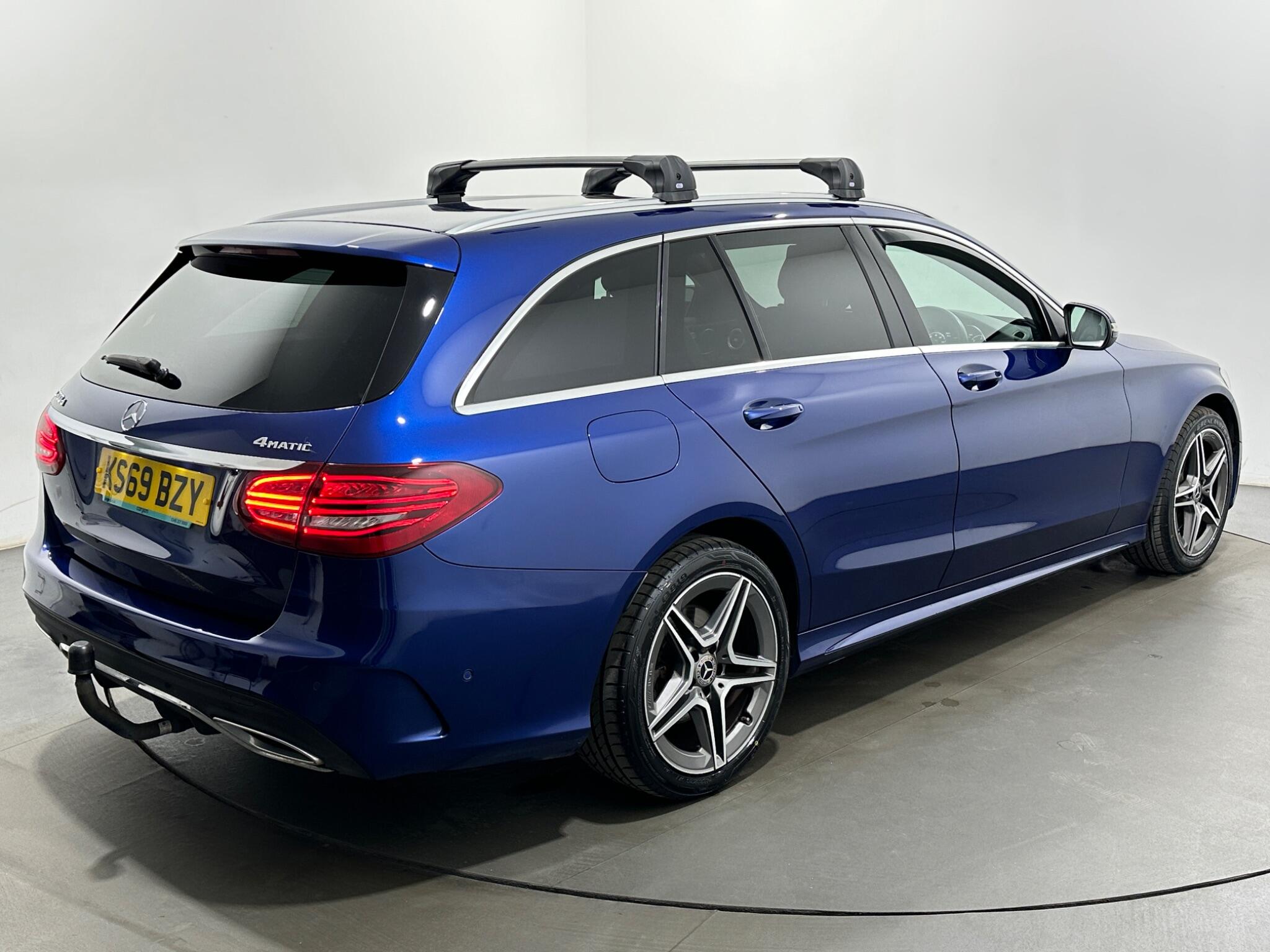 Mercedes-Benz C-Class view 54