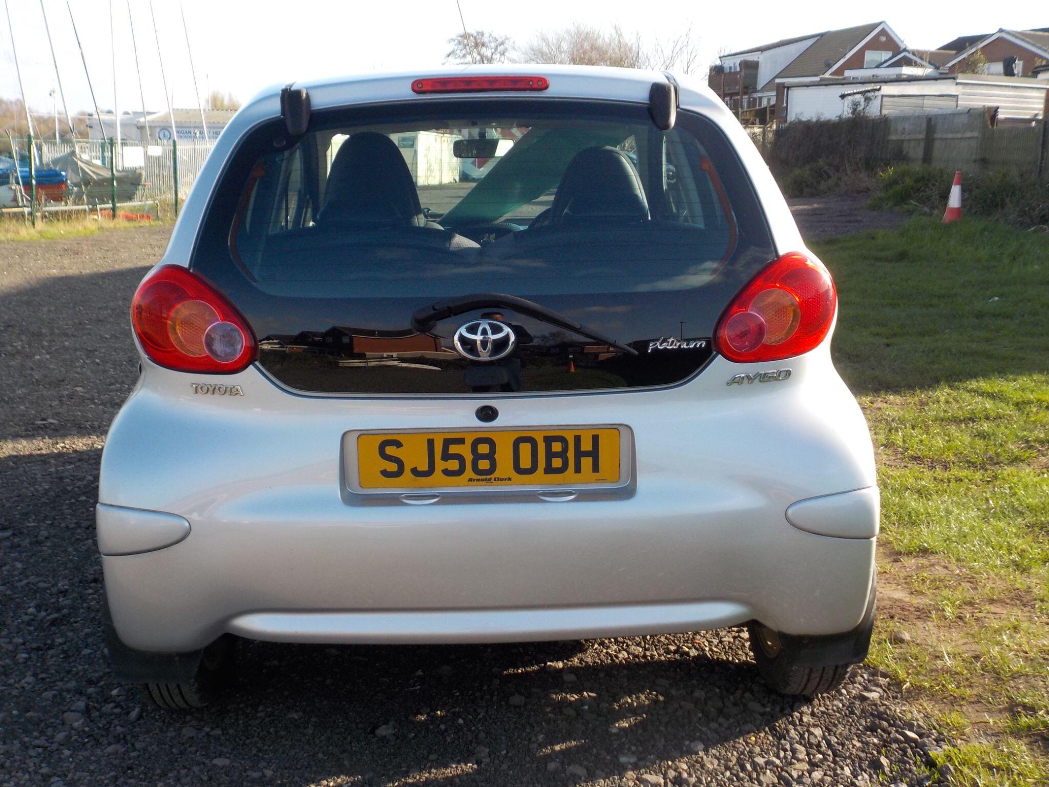 Toyota AYGO 1.0 VVT-i Platinum Euro 4 5dr