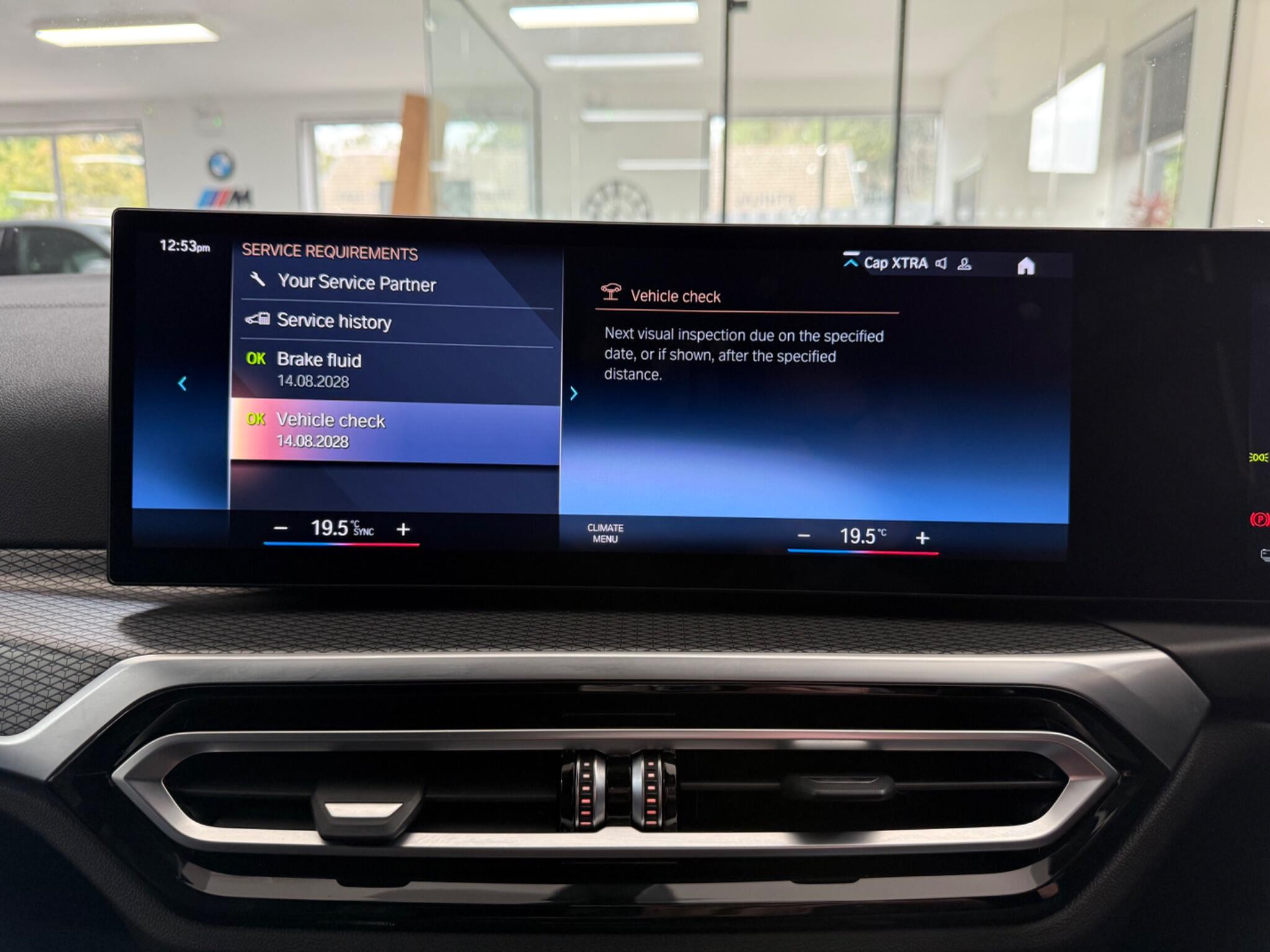 BMW I4 view 14