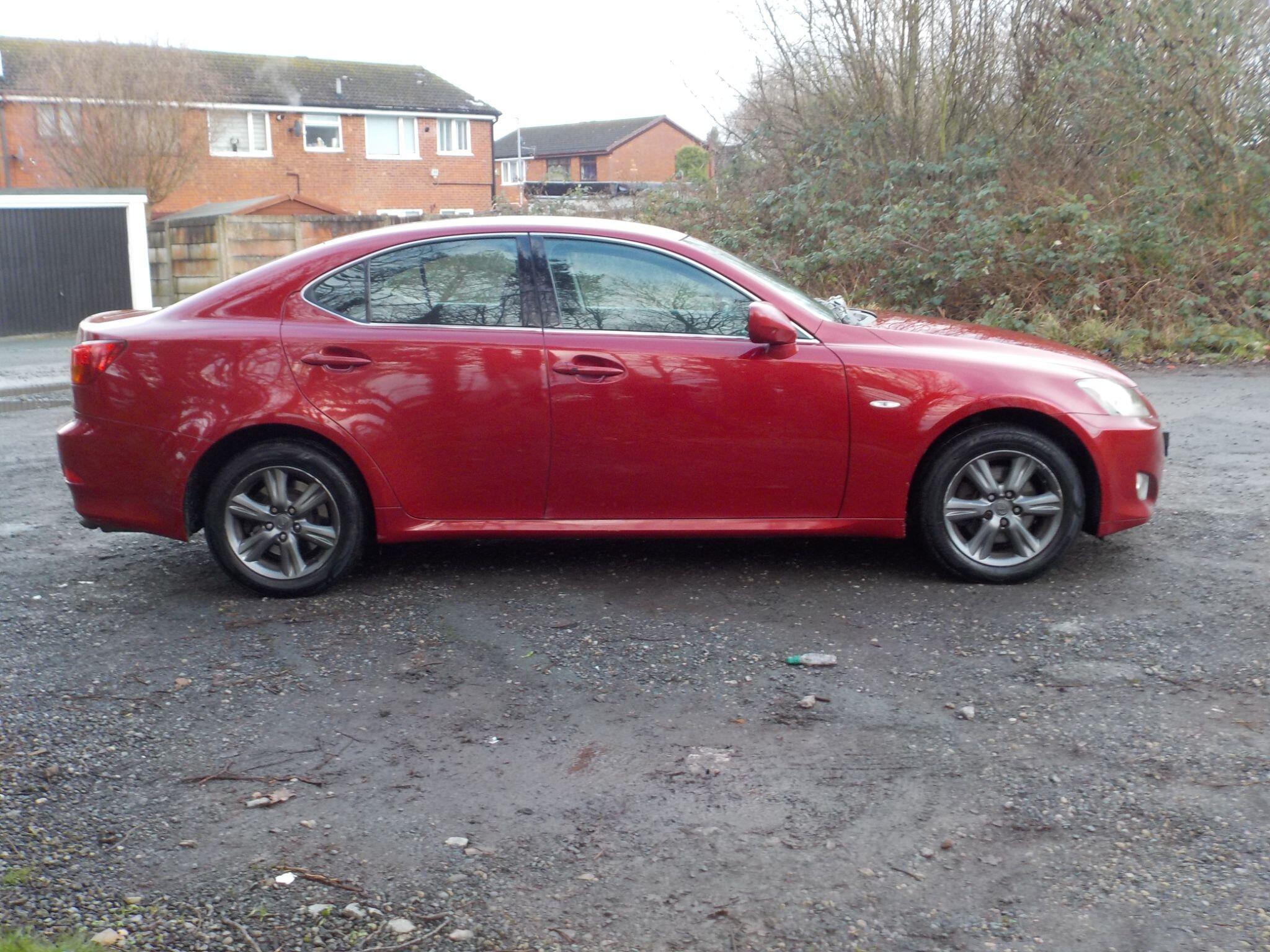 Lexus IS 2.2 220TD 4dr