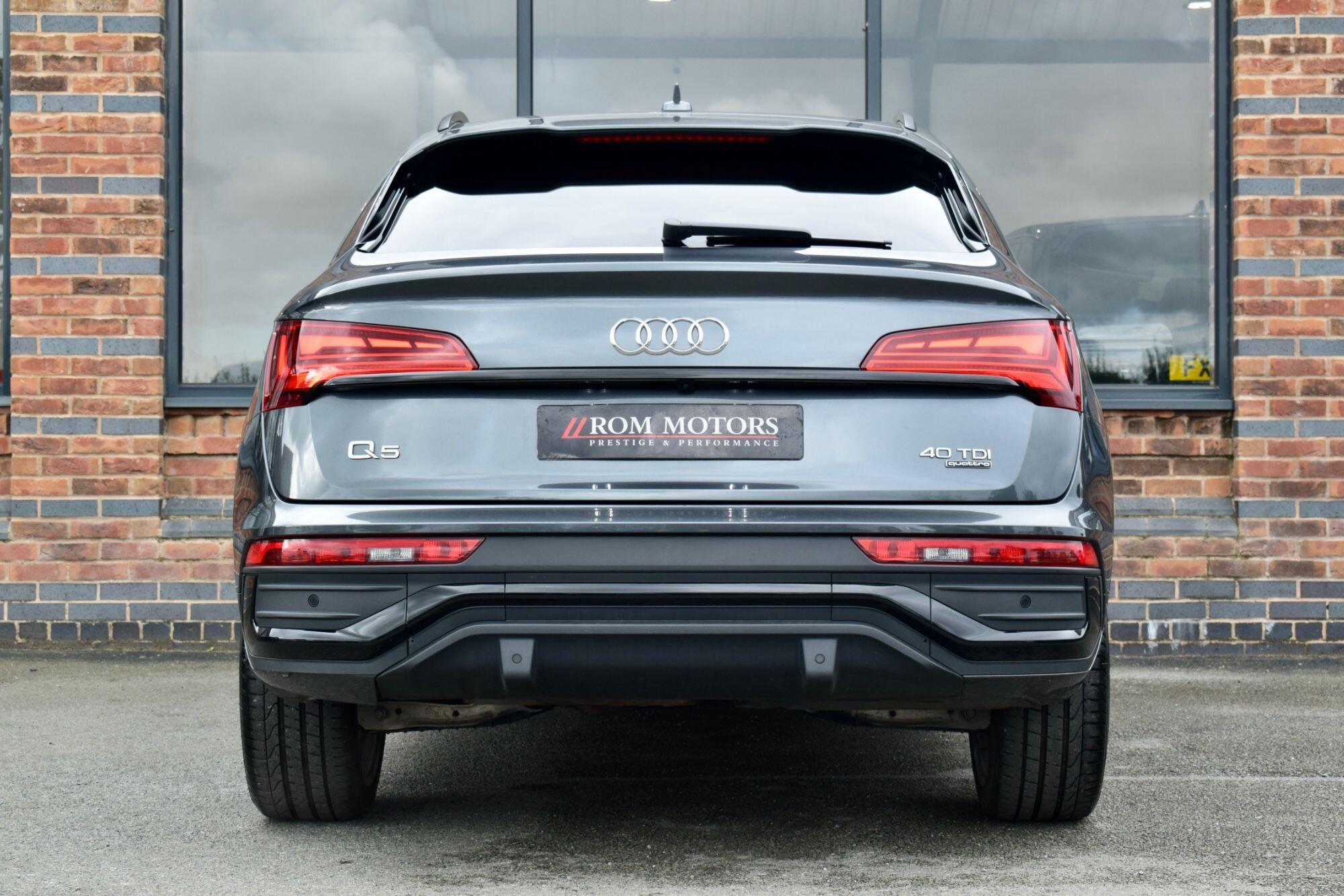 Audi Q5 view 44