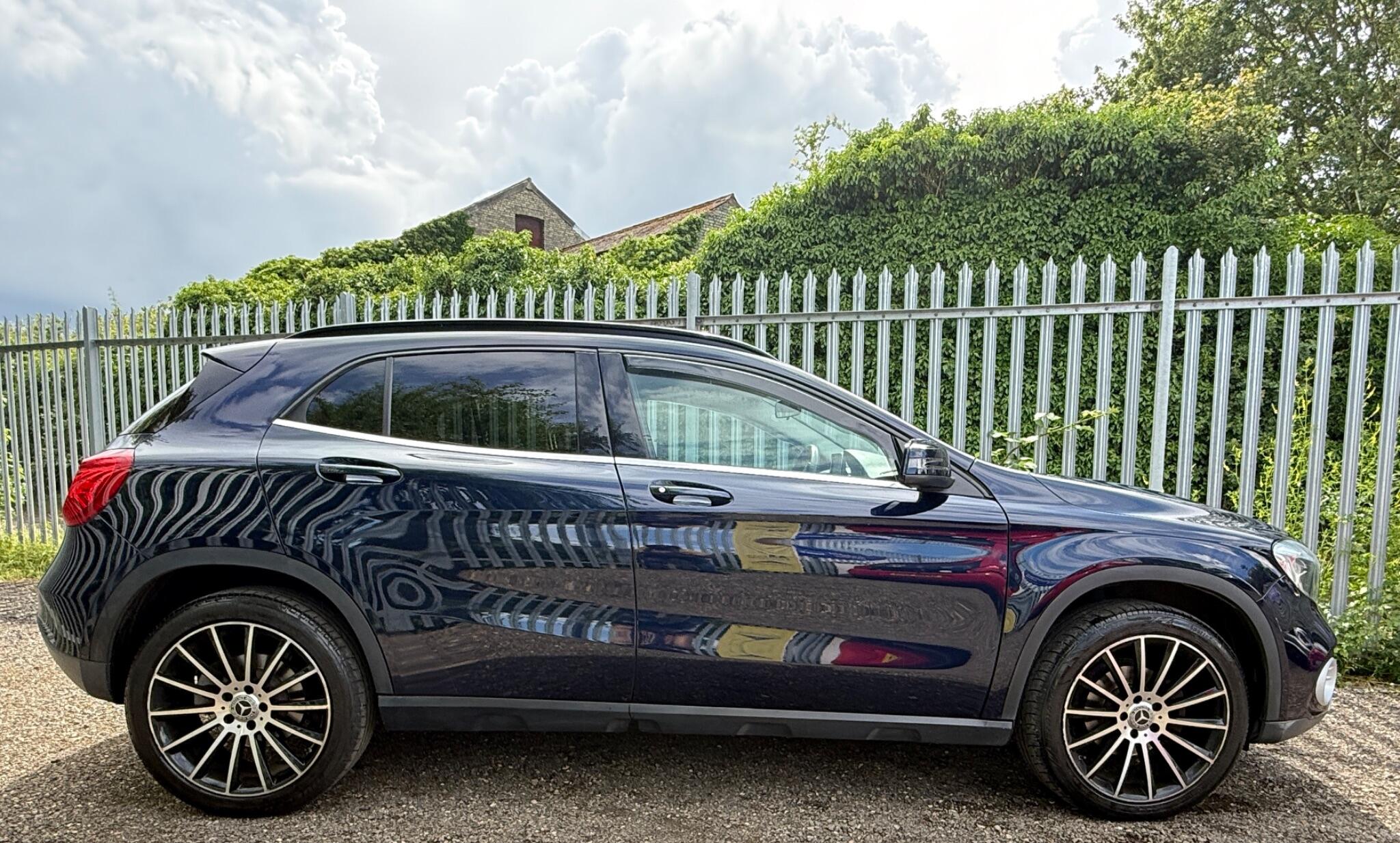 2017 Mercedes-Benz GLA image 15