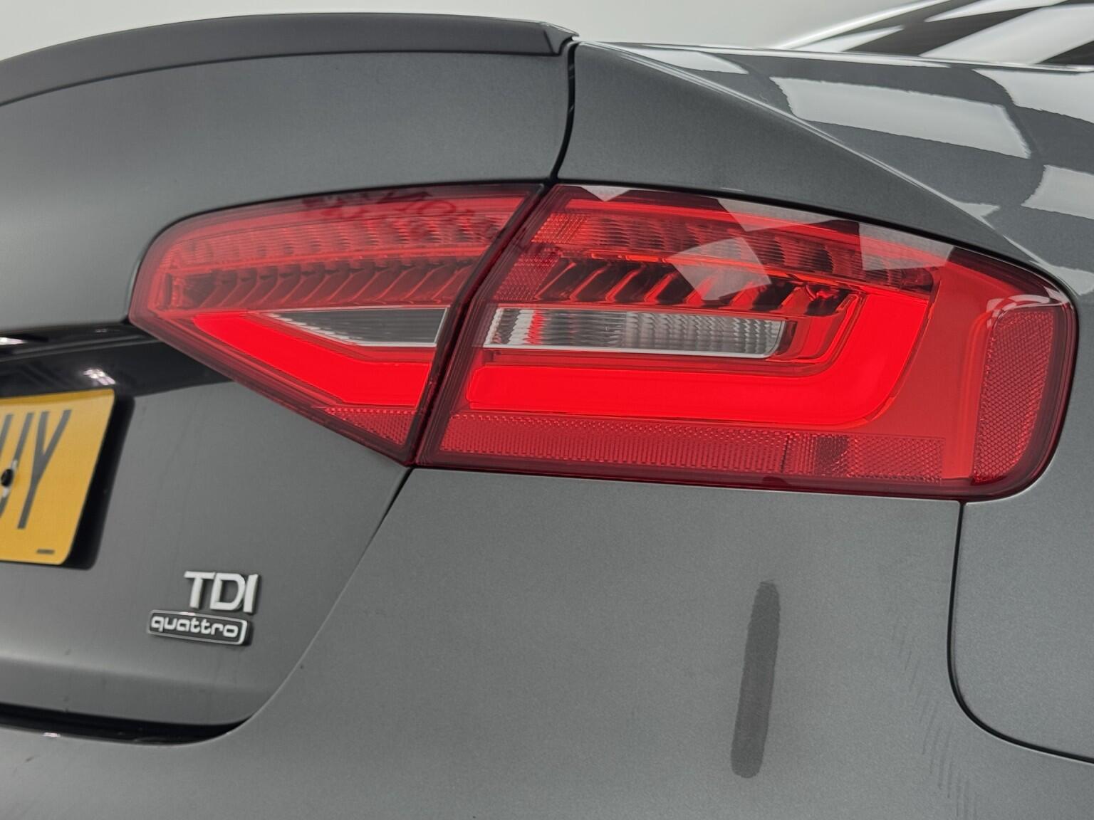 Audi A4 view 42