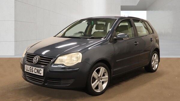 Volkswagen Polo view 4