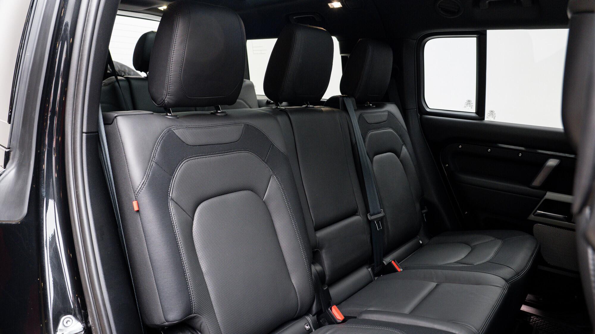 Land Rover Defender view 7