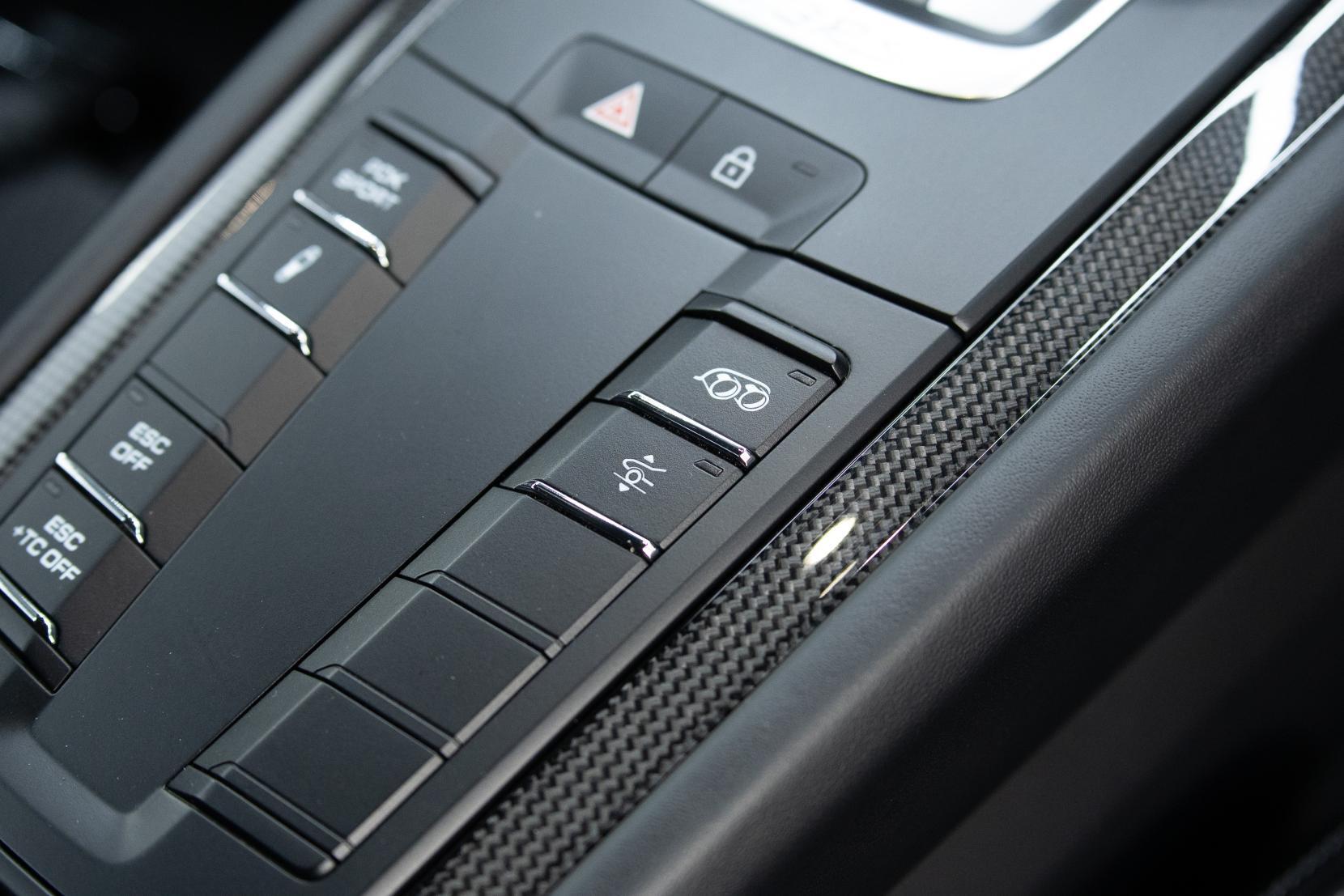 Porsche 911 view 14
