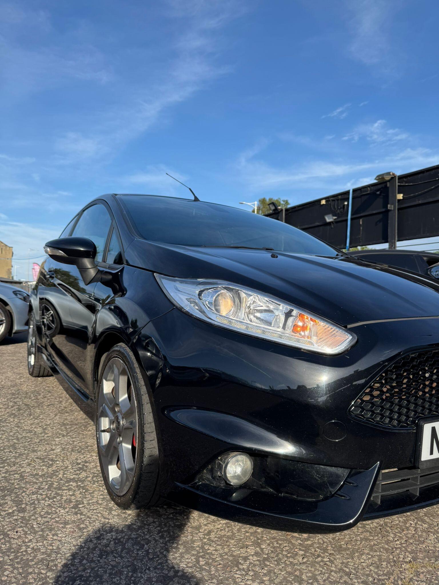 Ford Fiesta view 65