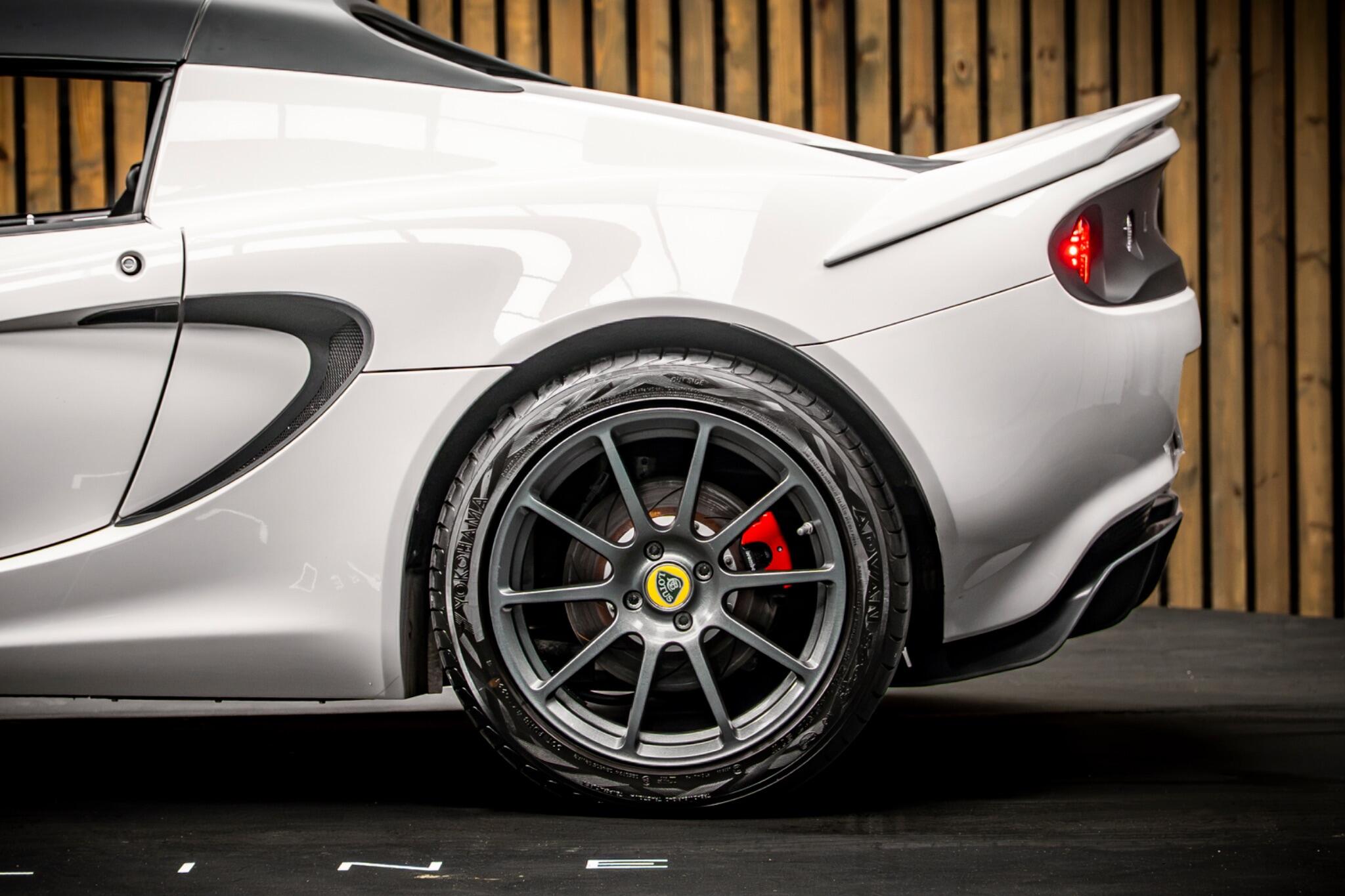 Lotus Elise view 18