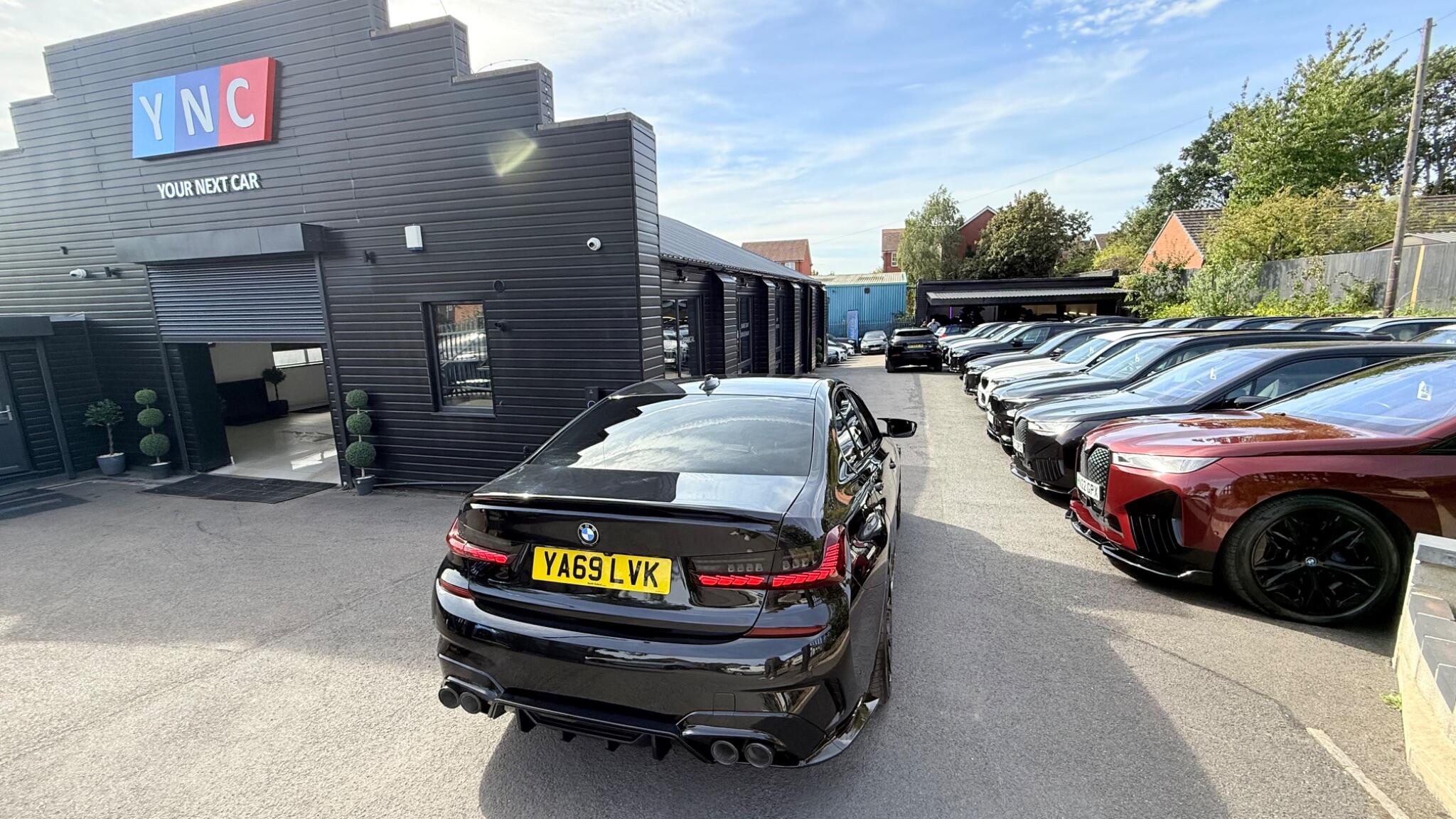 BMW 3 Series view 2