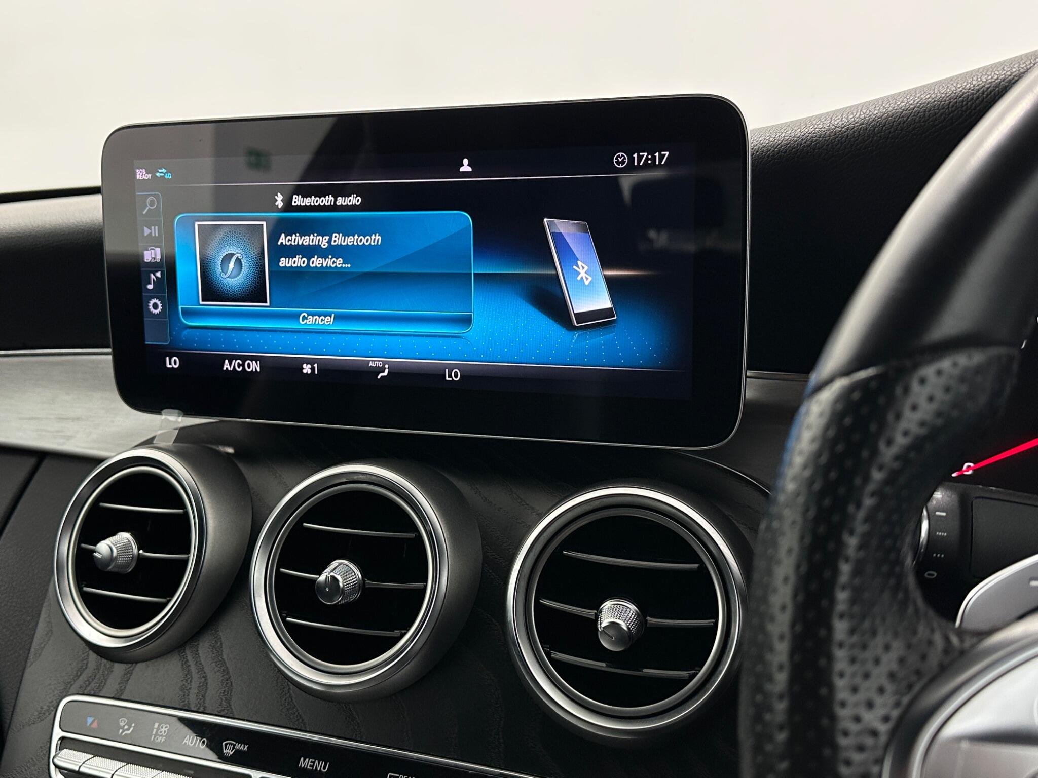 Mercedes-Benz C Class view 26