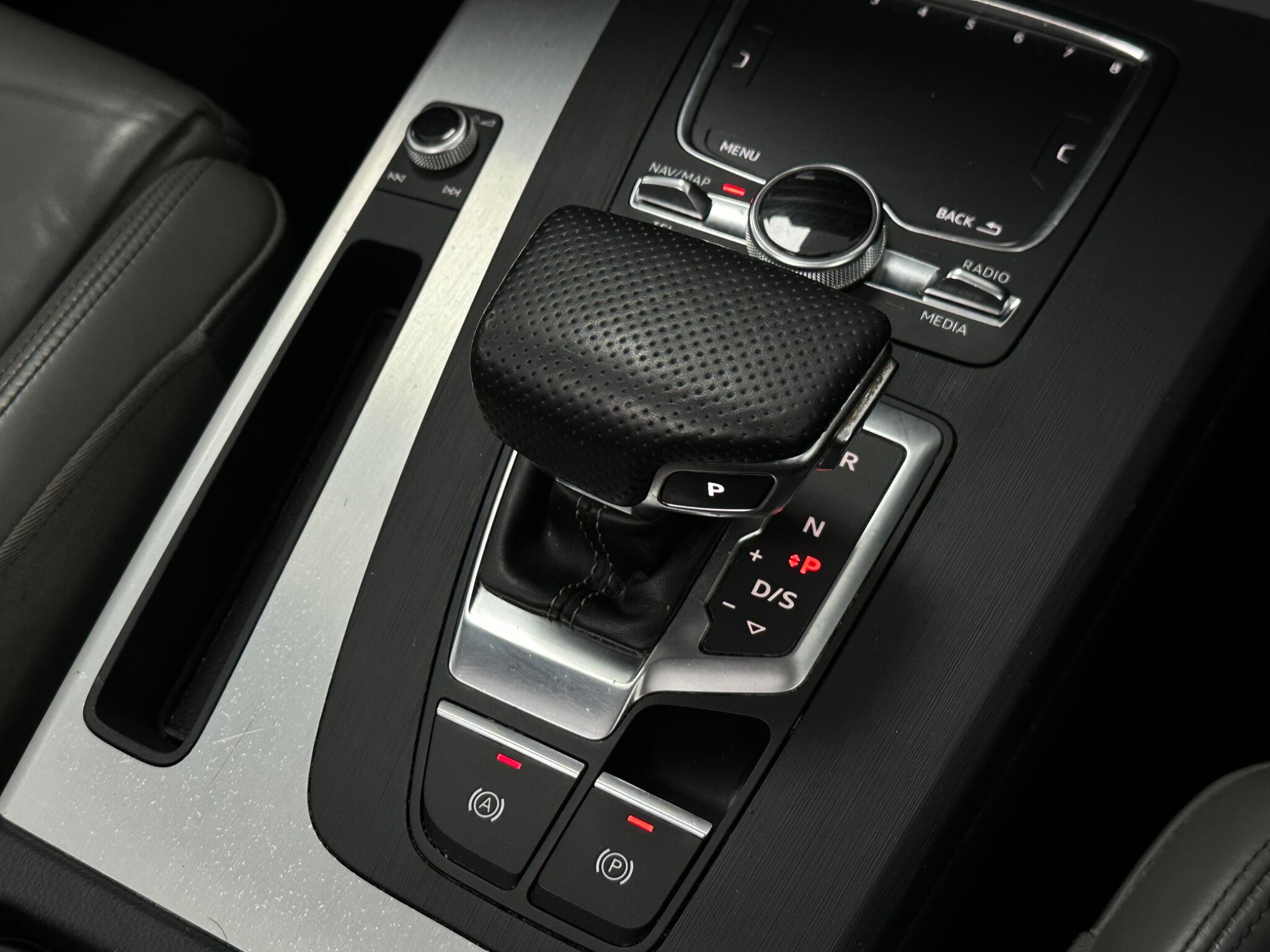 Audi Q5 view 25
