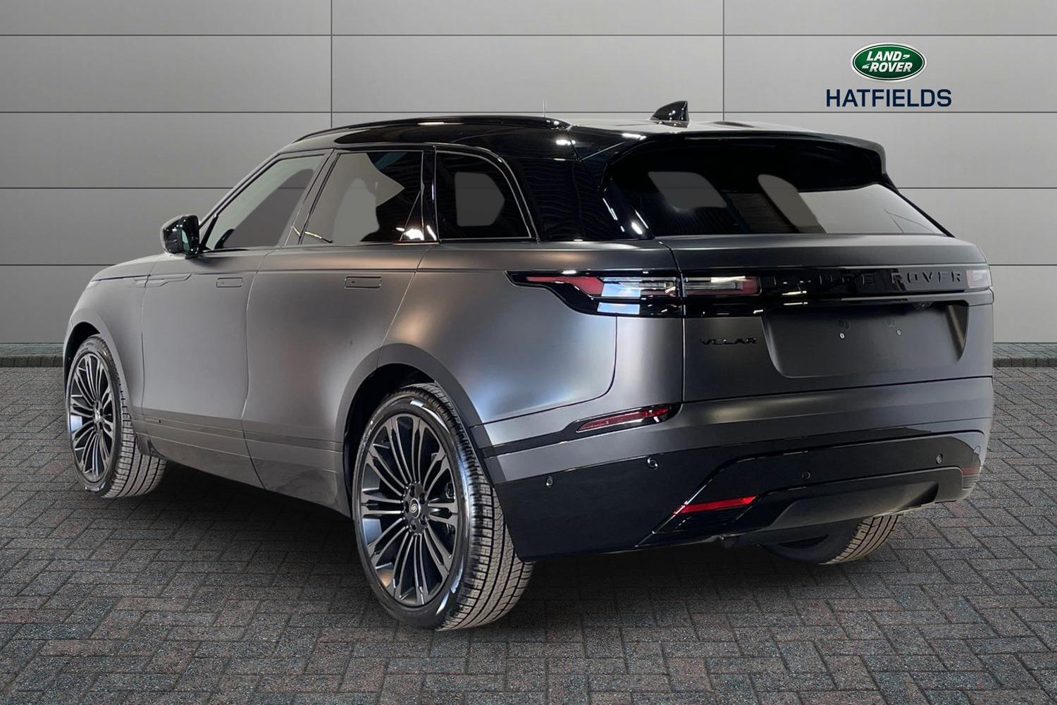 Land Rover Range Rover Velar view 2
