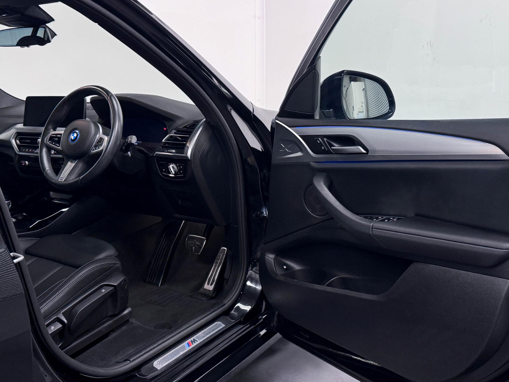BMW X3 view 21
