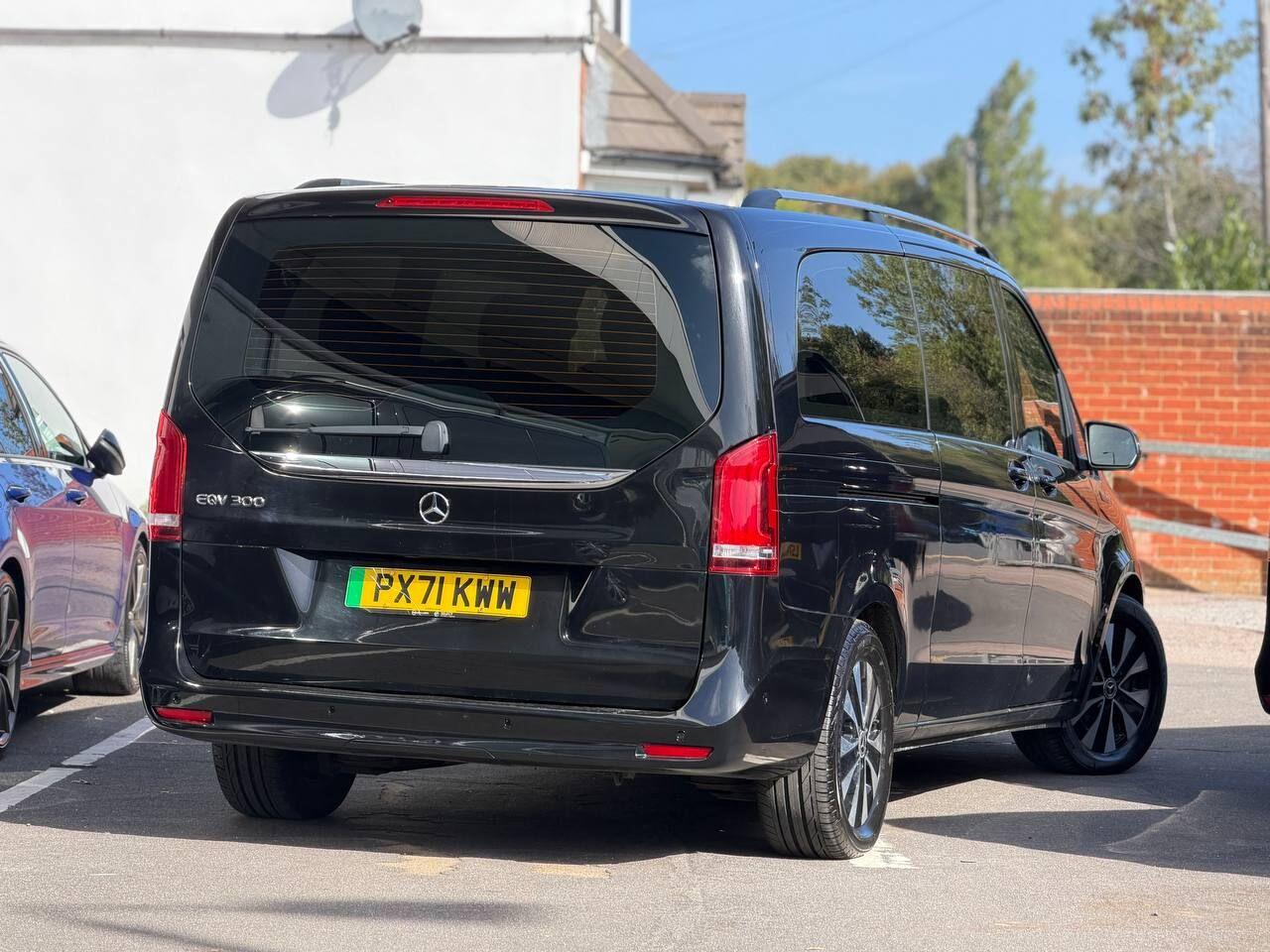 Mercedes-Benz EQV view 51