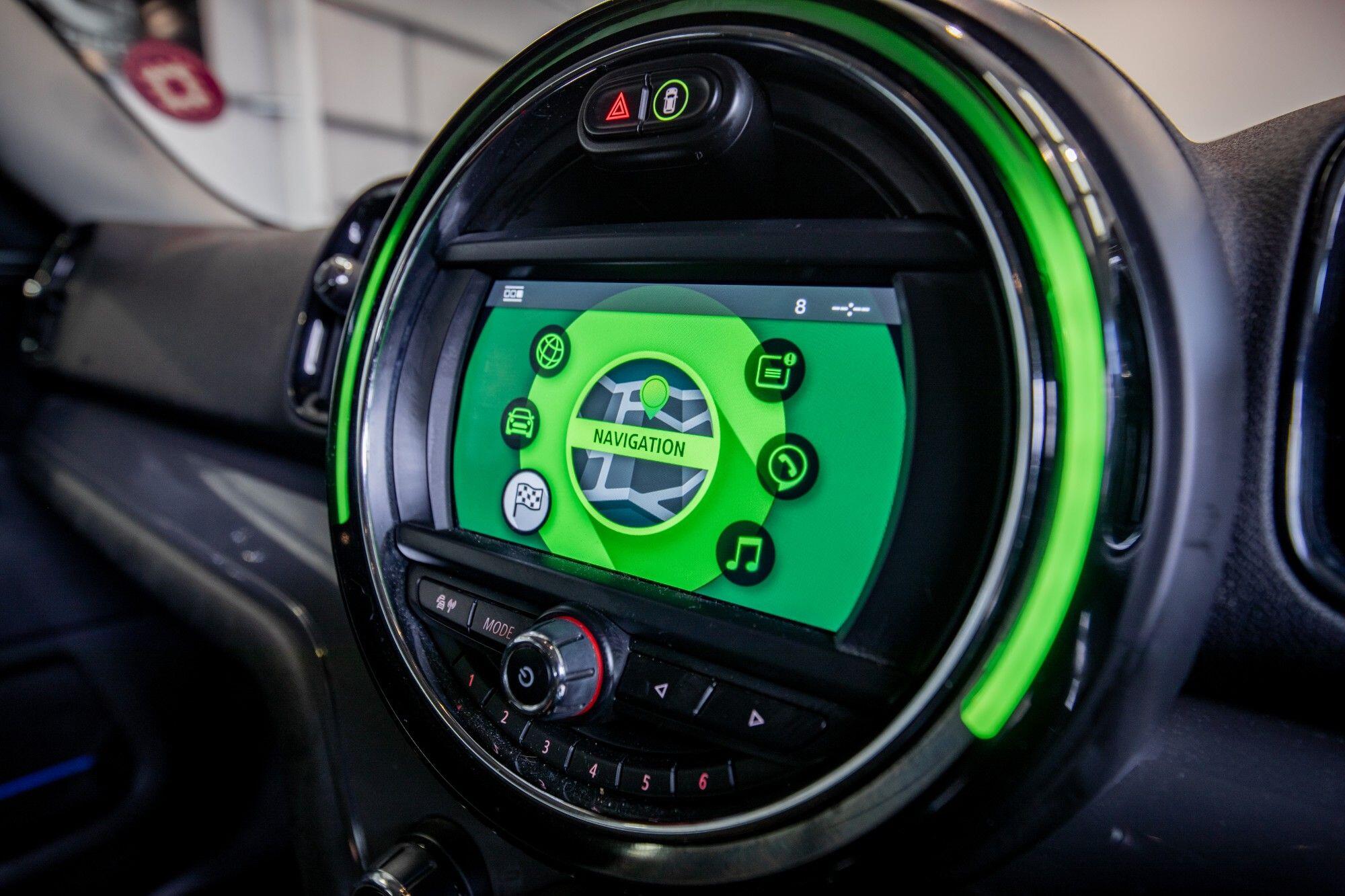 Mini Countryman view 28