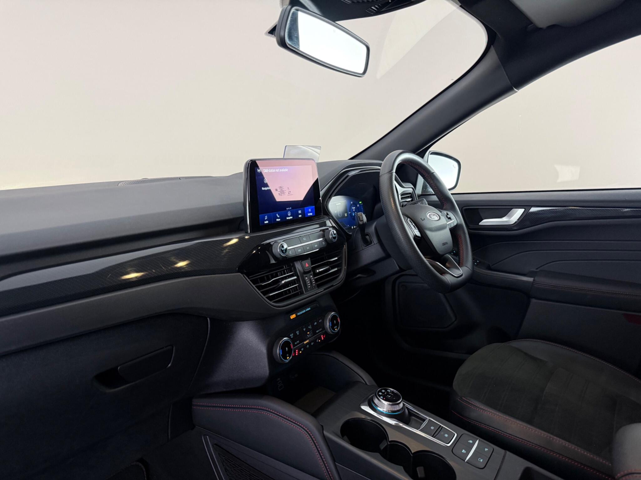 Ford Kuga view 4