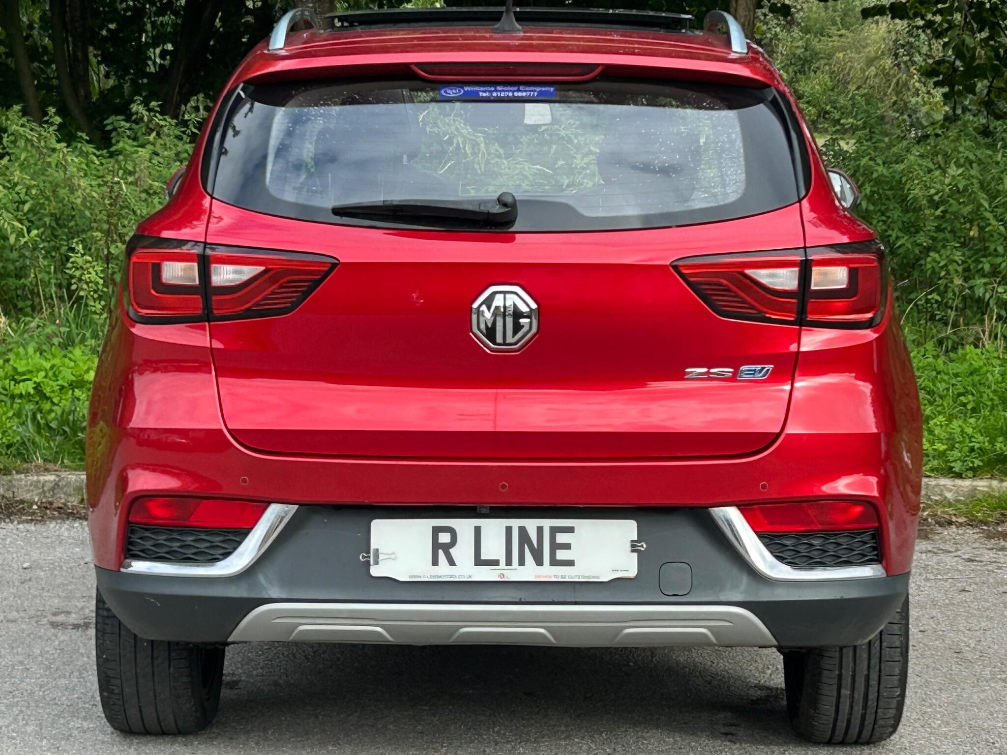 MG ZS view 11