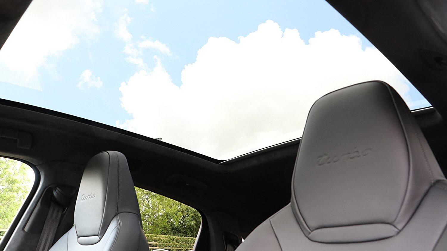 Porsche Cayenne view 6