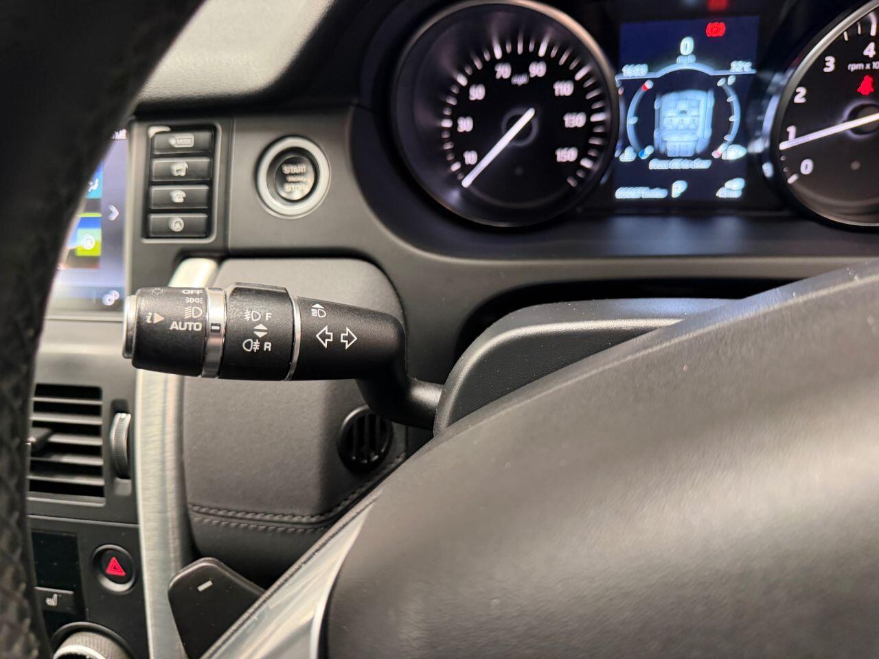 Land Rover Discovery Sport view 46