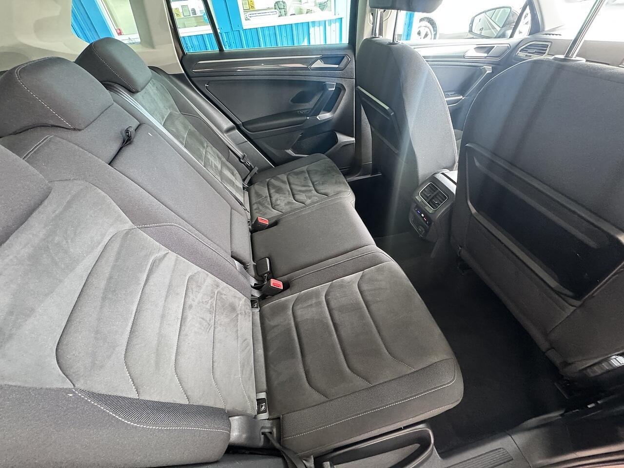 Volkswagen Tiguan view 14