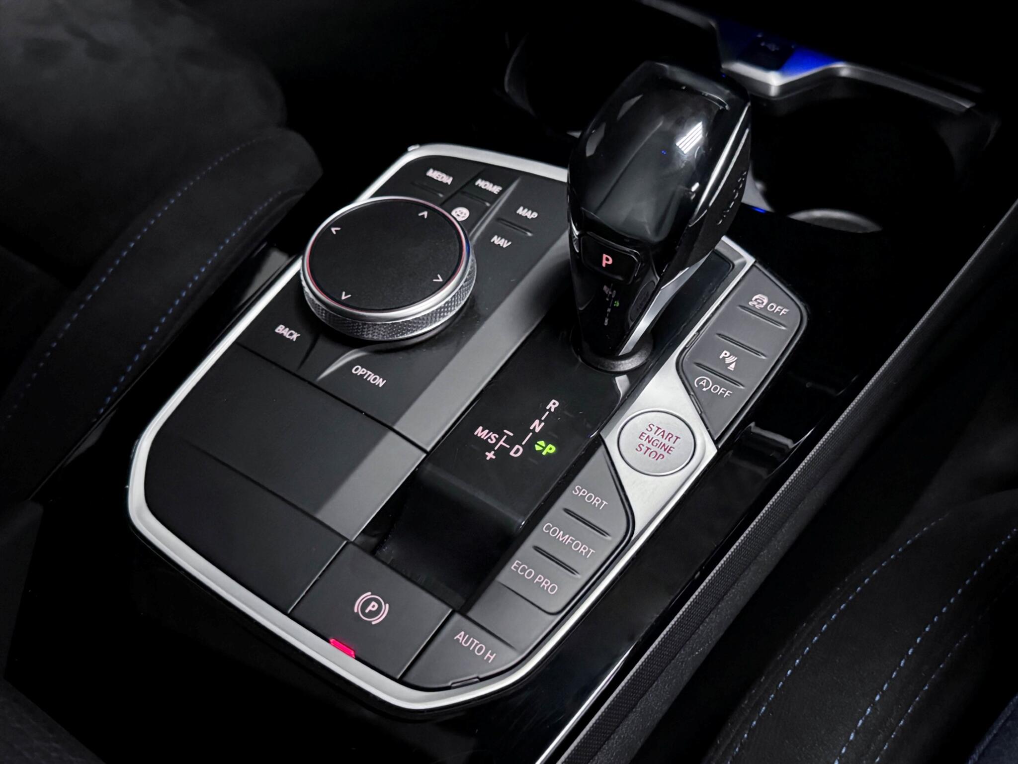 BMW 1 Series view 34