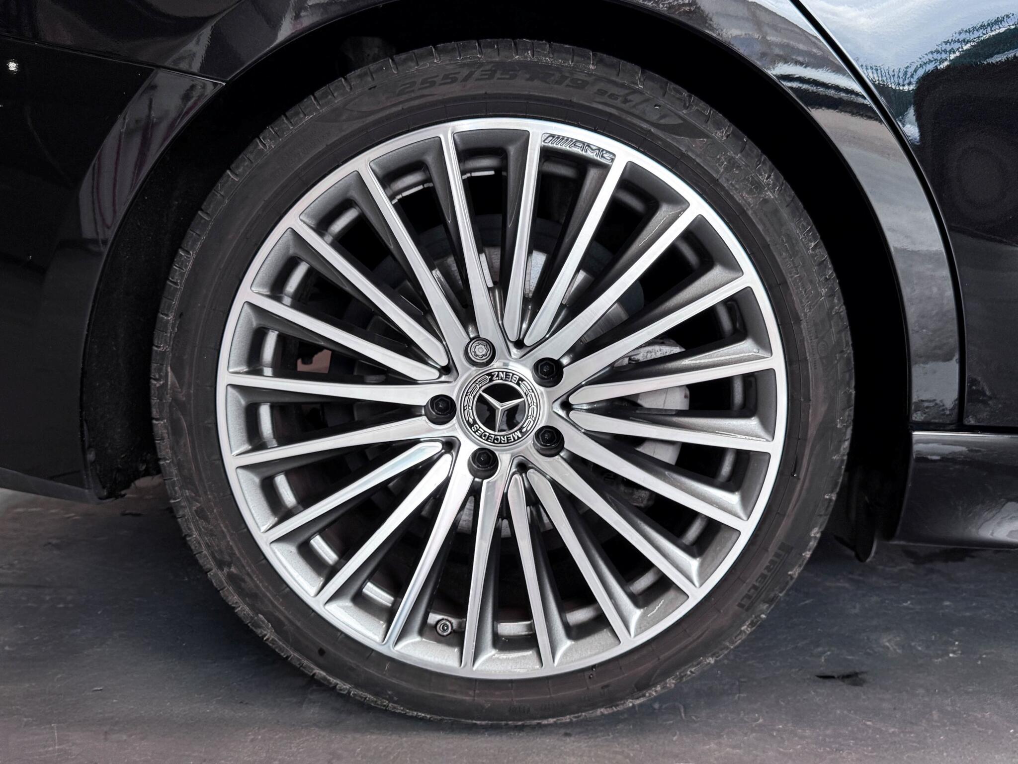 Mercedes-Benz C-Class view 63