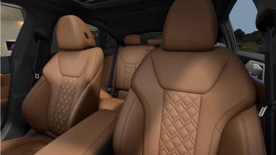 BMW i4 view 3